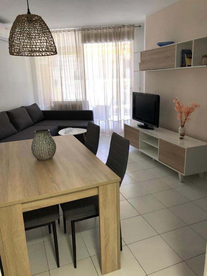 Apolo 7 Apt 51 Apartamento *