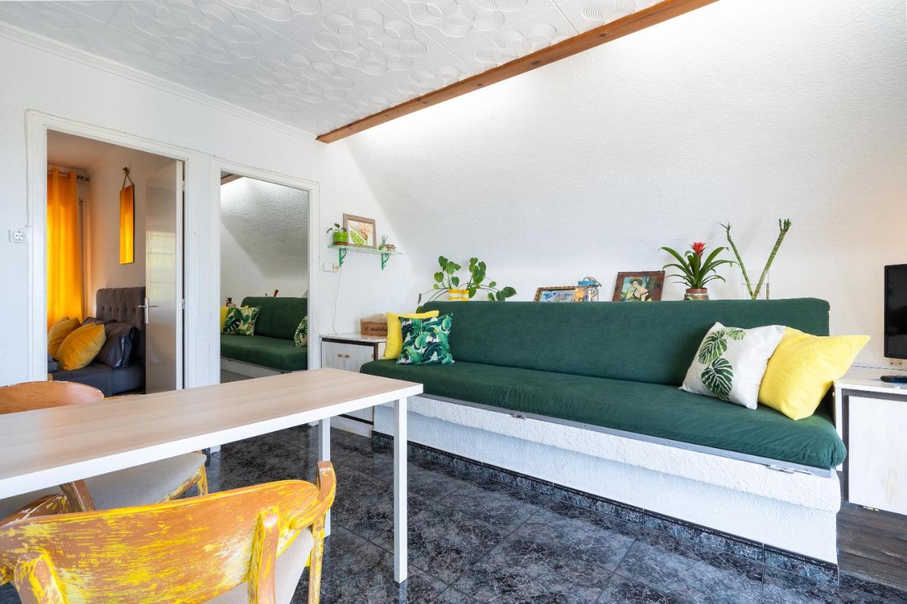 Apartment Las Colmenas 2 *