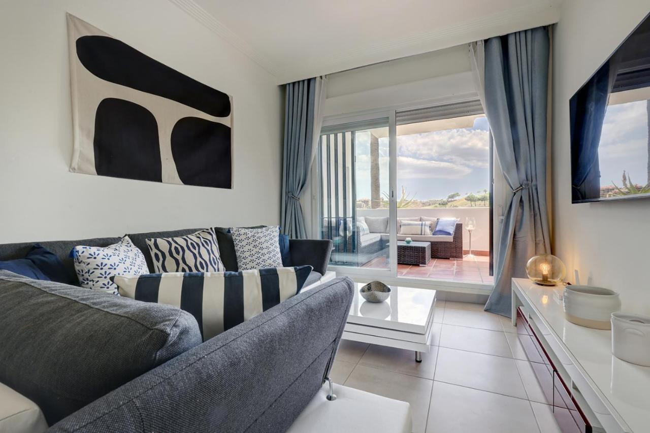 Apartment 100 - Casa Cala Nova, Luxury 2 Bed Mijas Golf Apt