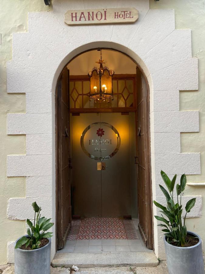Hanoi Hotel *