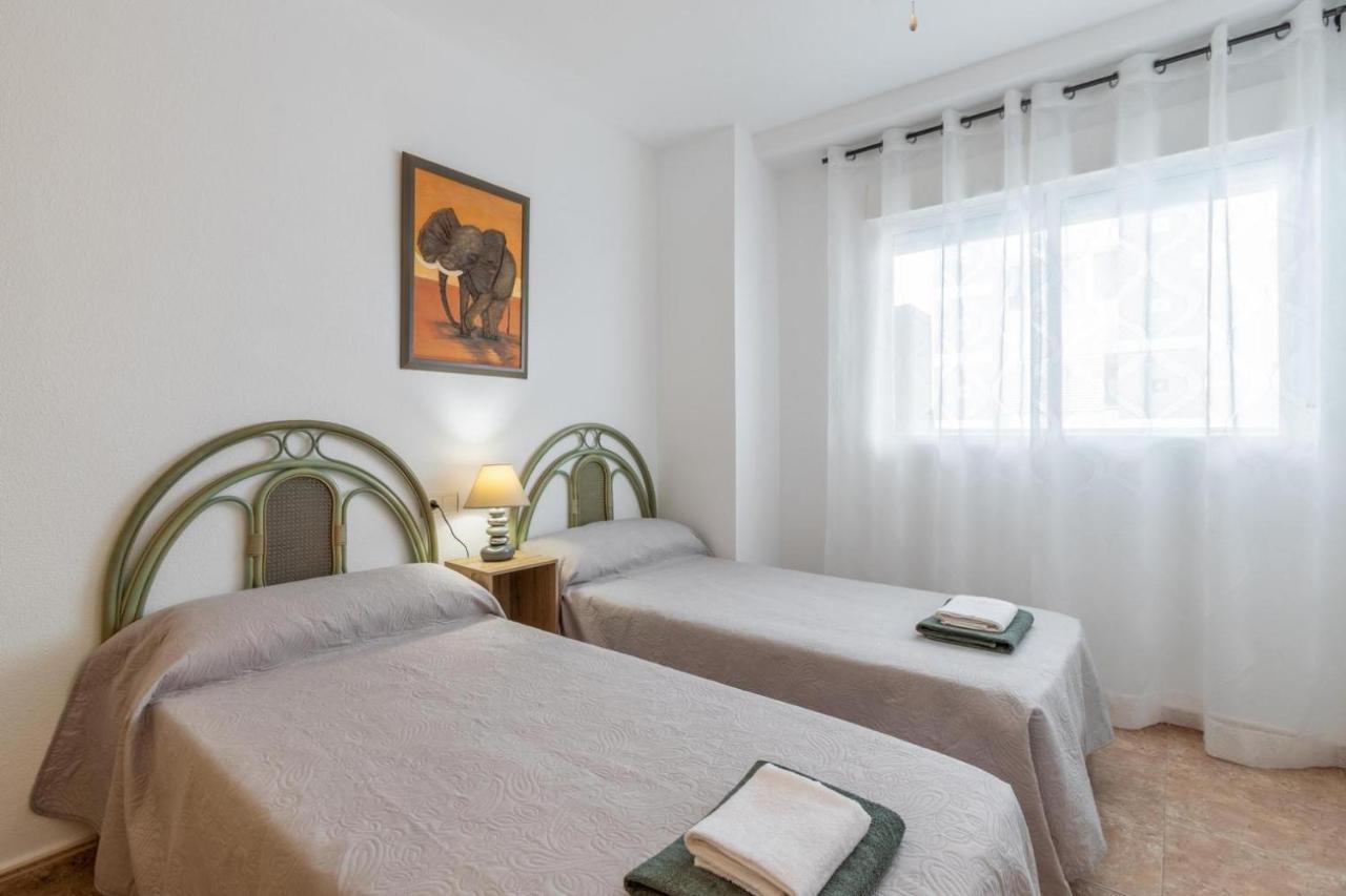 Apartment Albamar 6 Personas Con Parking Cerca De La Playa *