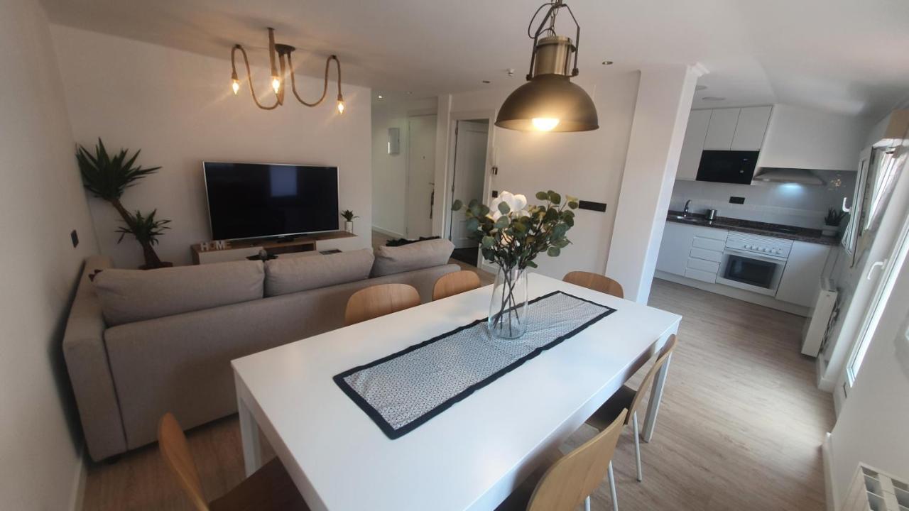Terrazas De Güeli 6 Pax Wifi · Garaje · Vistas Apartamento *