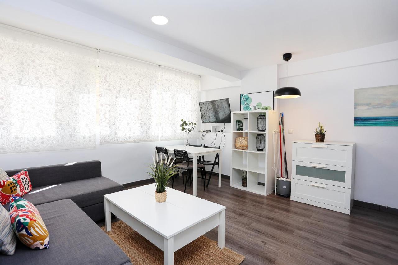 Holidays2malaga Goya - Zona Huelin & 500 Mts De La Playa Apartamento