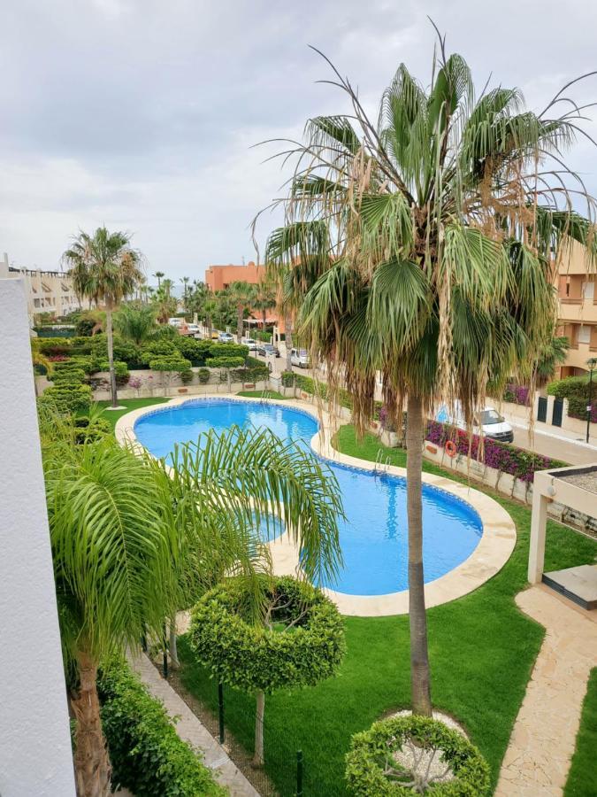 Bajo Precioso En Primera Línea De Vera-playa Con Jardín Y Terraza! * Vera