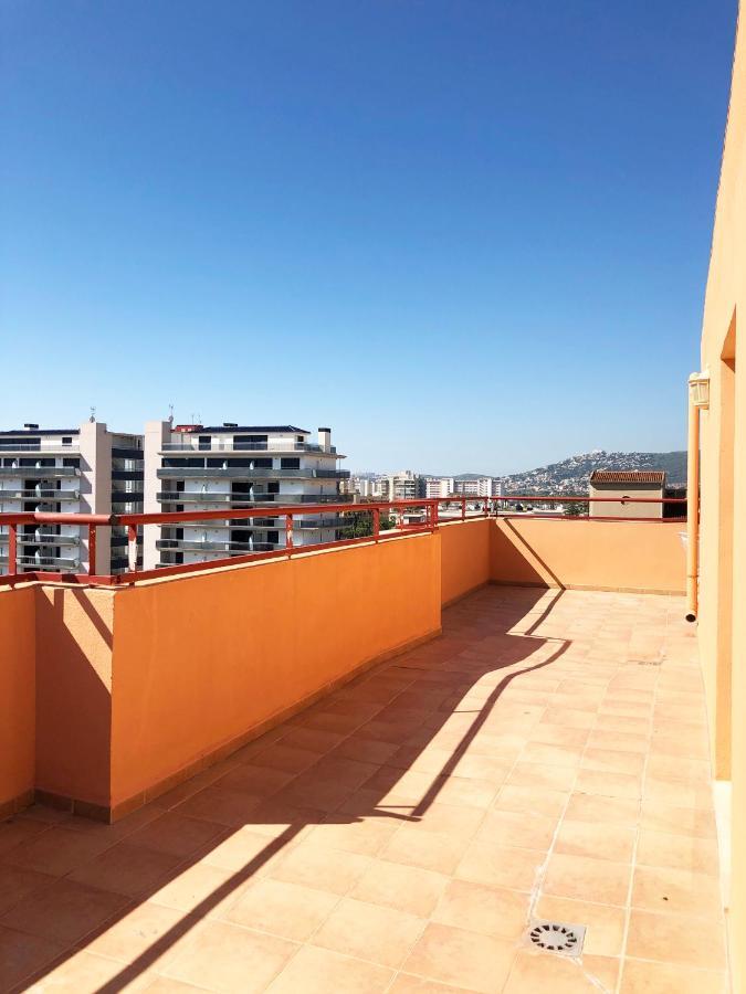 Magnífico ático, Enorme Terraza, Playa Y Párking. *