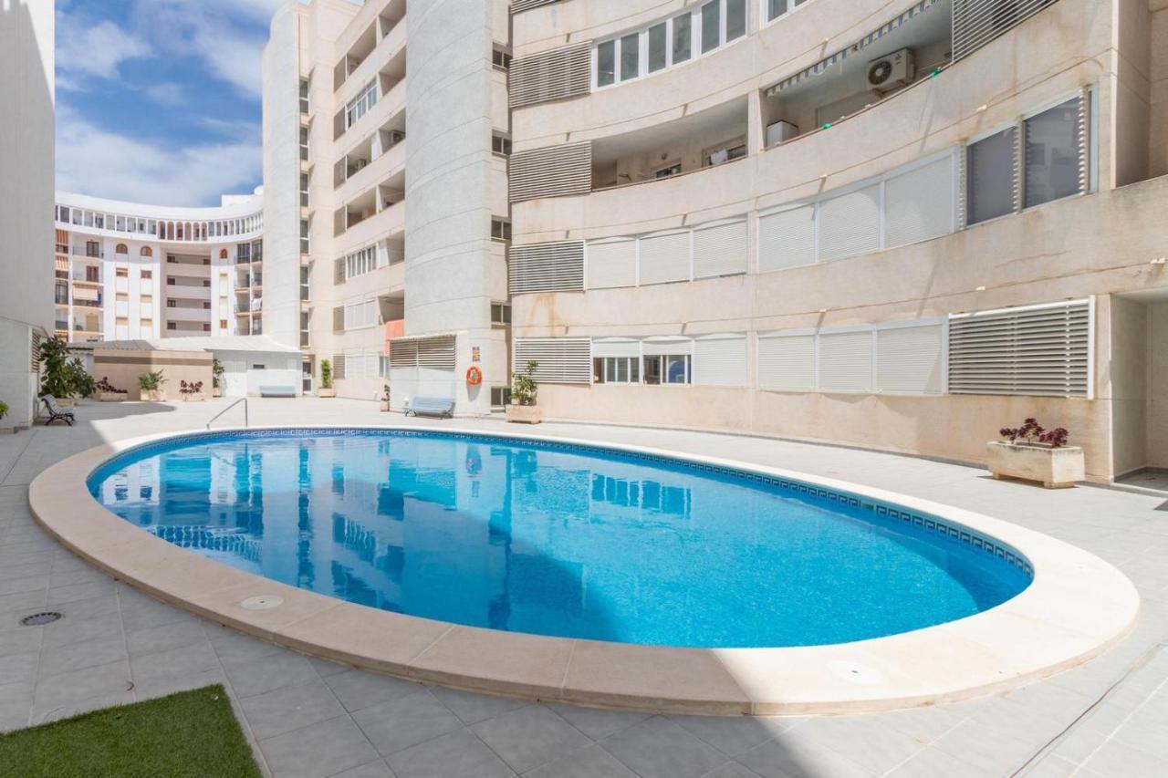 Apartment Albamar 6 Personas Con Parking Cerca De La Playa