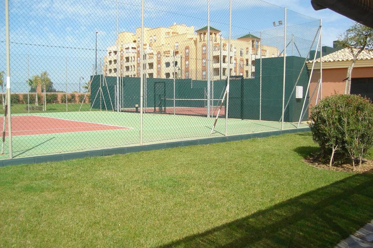 Bonito En Primera Línea De Playa Apartamento
