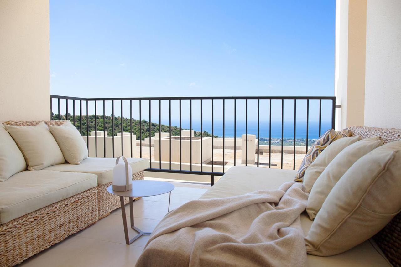 Luxury 2 Bedroom Sauna Gym Pools Jacuzzi Apartamento Marbella