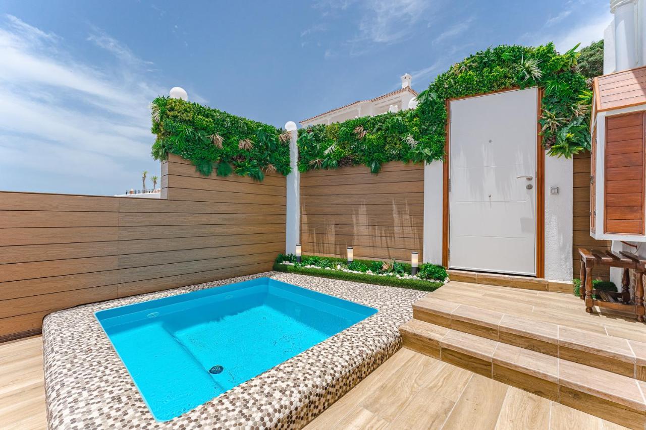 Private Pool Bbq Air Conditioning Stunning Ocean View Holiday home Costa Adeje (Tenerife)