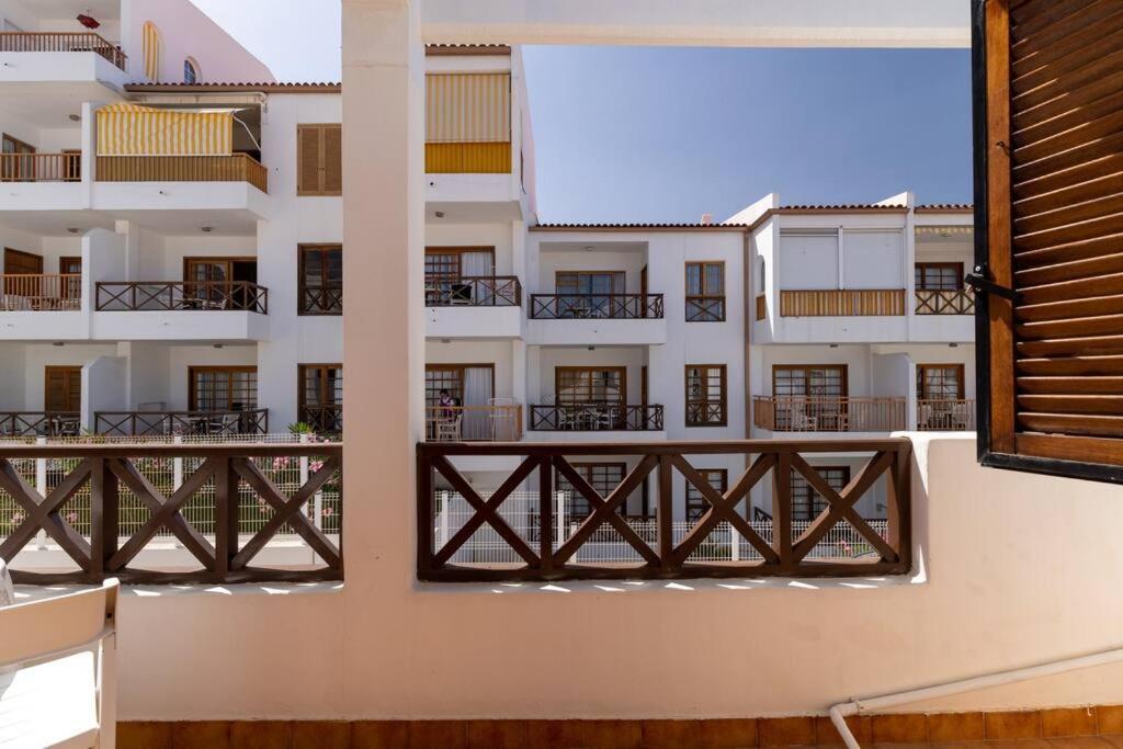 Apartamento Con 2 Terrazas En Cristianos
