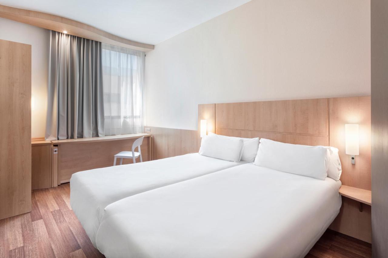 Barcelona 2*