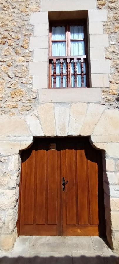 Palacion De Santillana Apartment *