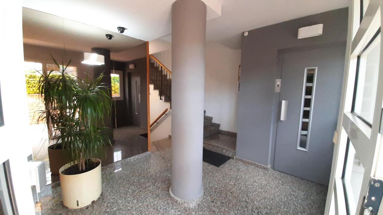 Club Nautic Terral Apartamento *