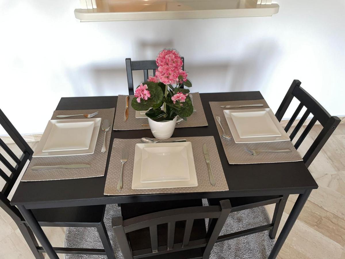 En La Zona Puerto Banus Noray Playa Apartamento *