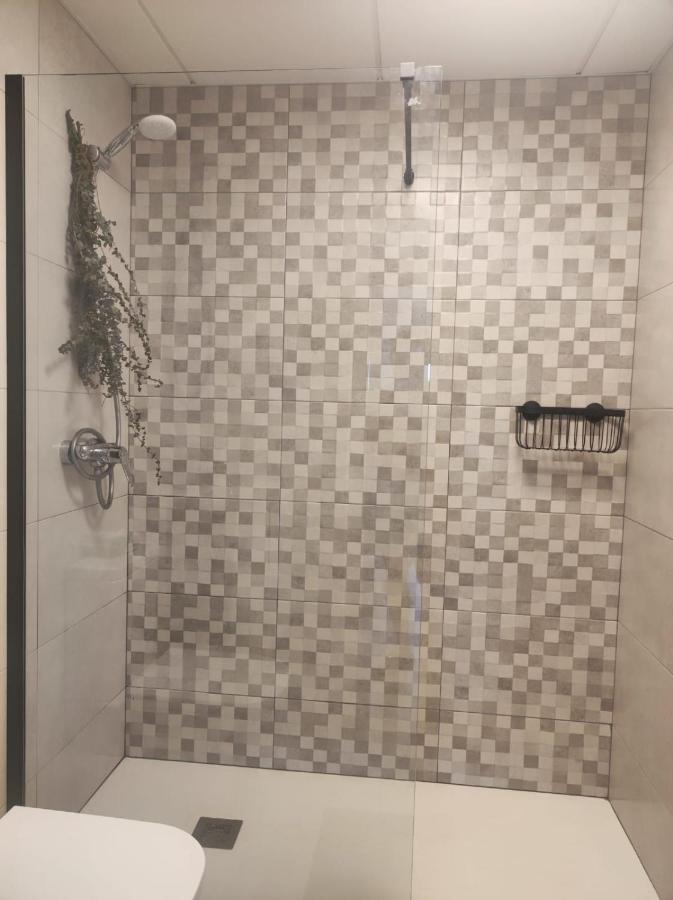 Roques Daurades Iii - Jardin Privado Apartment