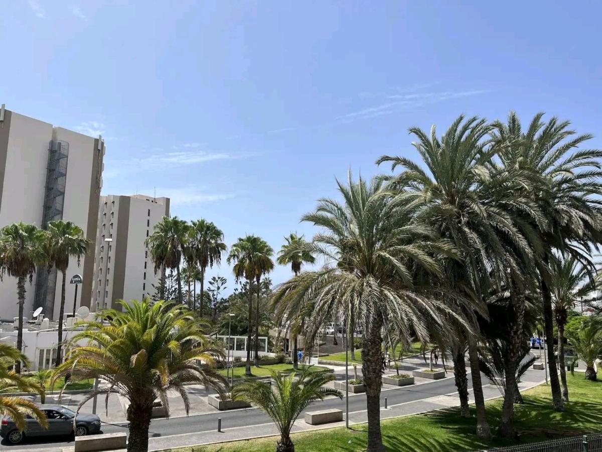 Americas Stylish Surf On Promenade * Arona (Tenerife)