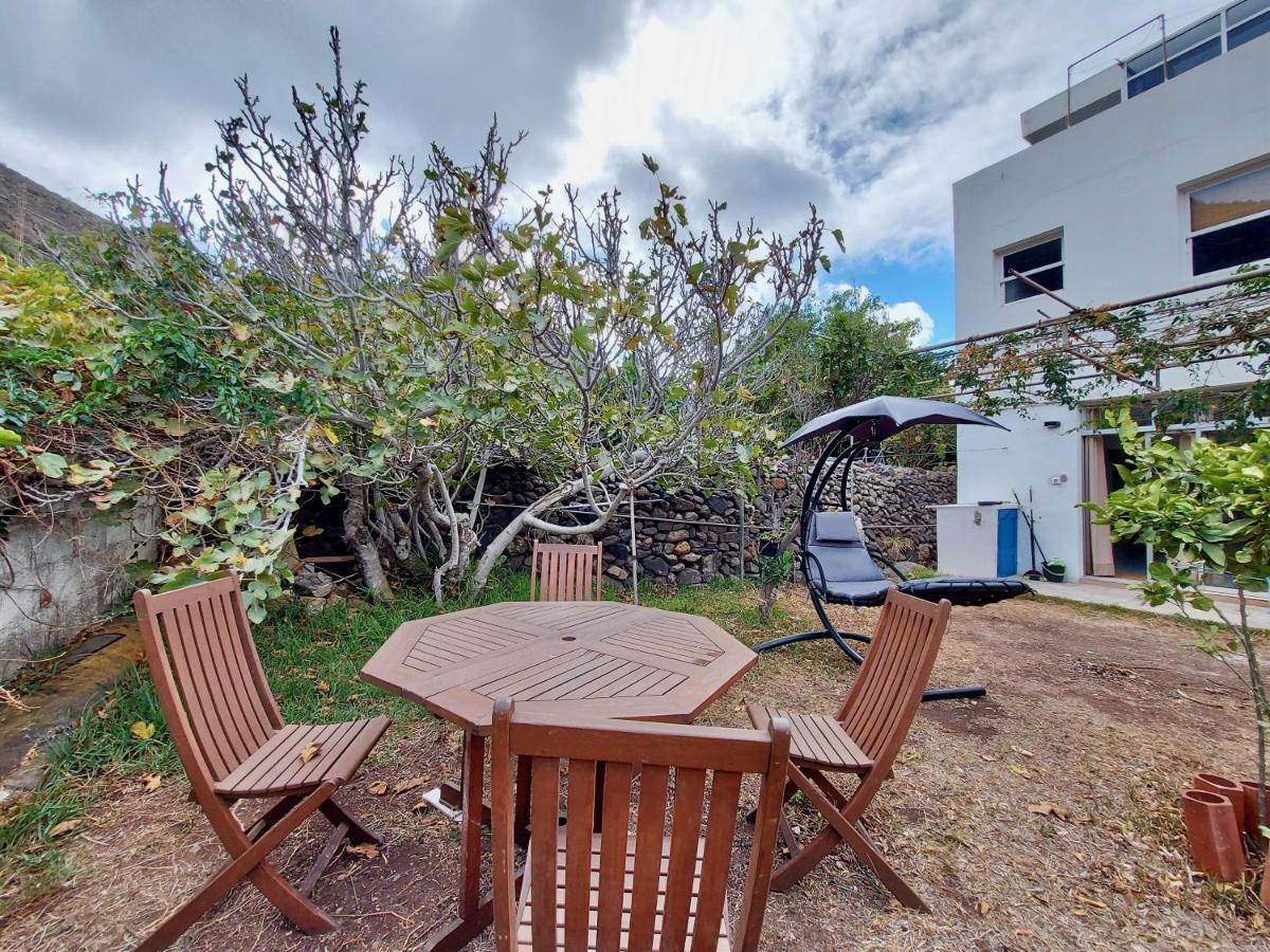 Casa Ana Con Jardin Punta Del Hidalgo