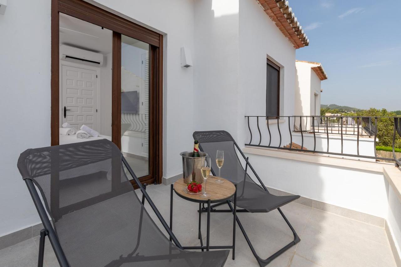 Cala Blanca House *