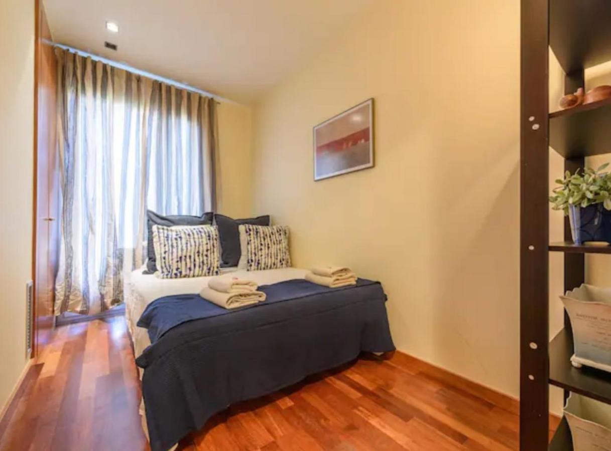 Ramblasrentals Stylish Bright 3br New Catalan Flat 10m Ramblas - Parking - Wifi * Barcelona