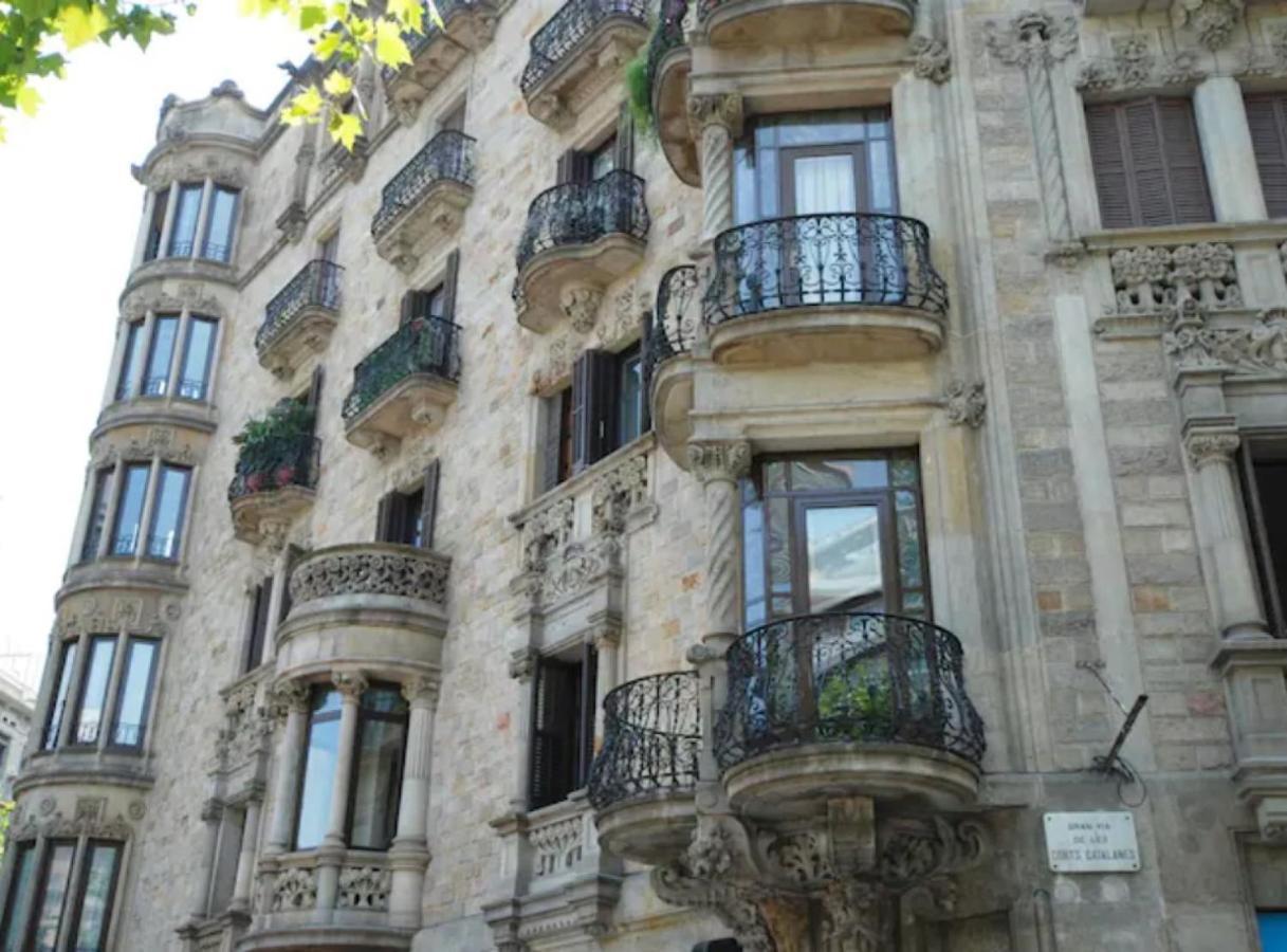 Apartamento Ramblasrentals Stylish Bright 3br New Catalan Flat 10m Ramblas - Parking - Wifi Barcelona