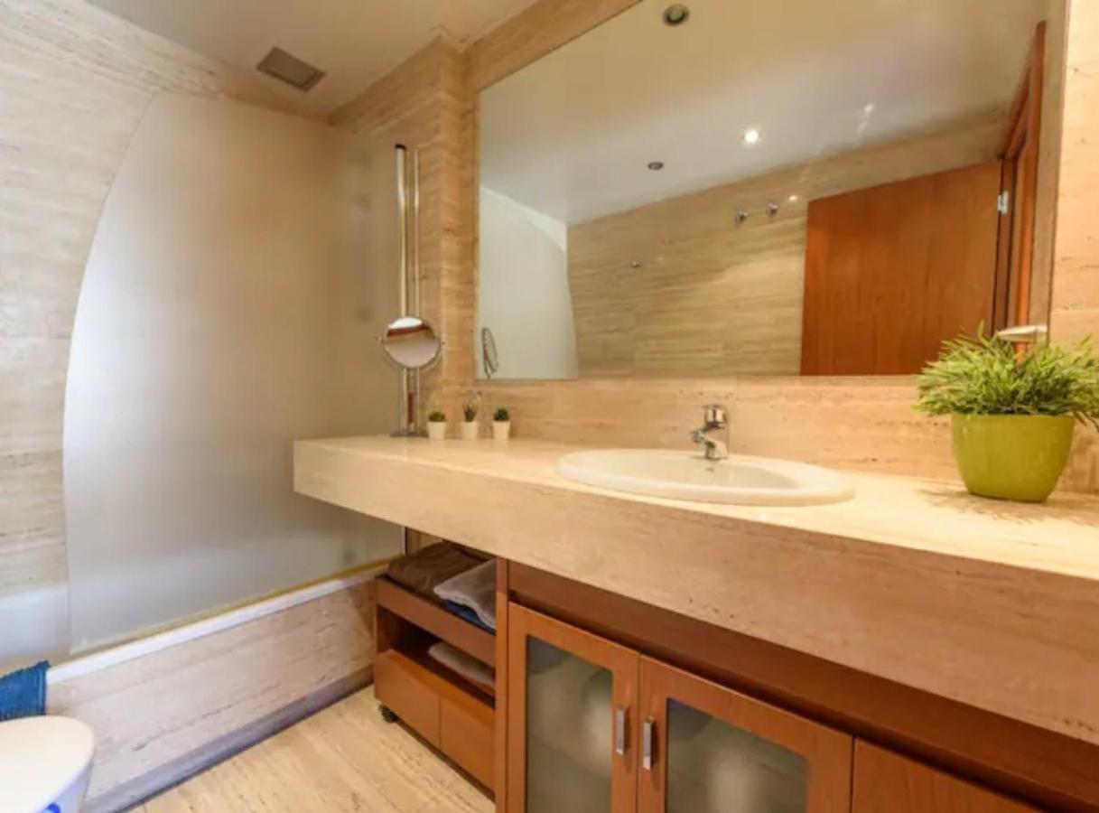 Ramblasrentals Stylish Bright 3br New Catalan Flat 10m Ramblas - Parking - Wifi