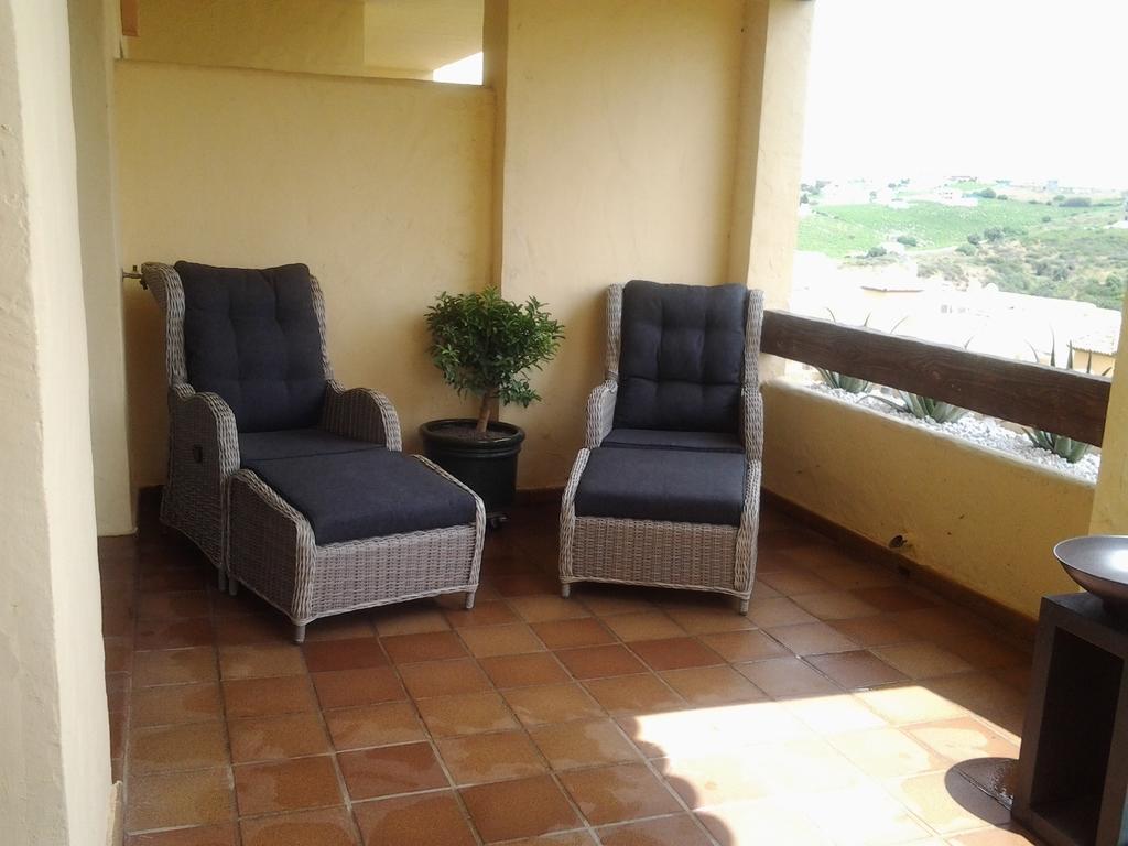 Duquesa Village Apartment *