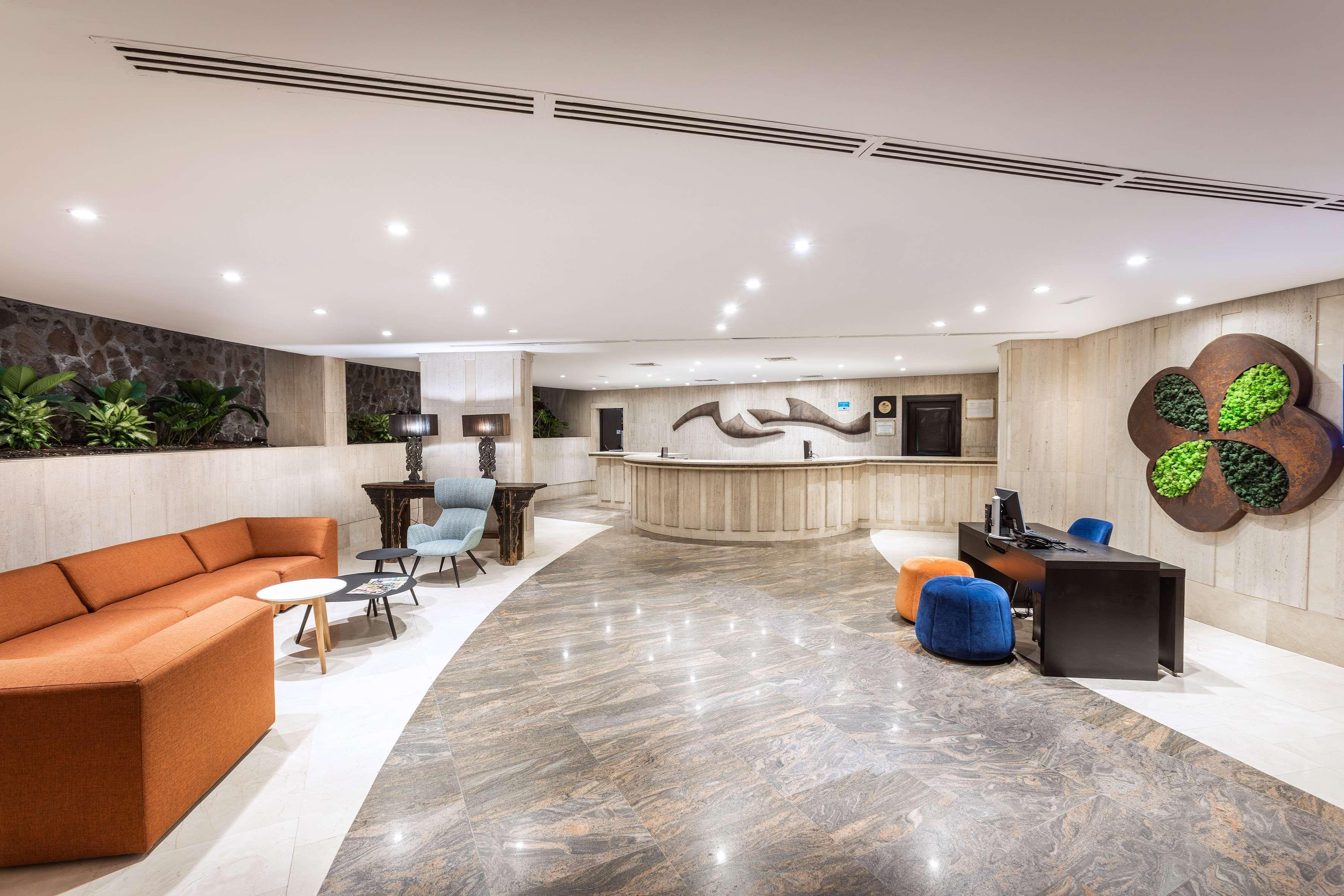 Apartahotel Sol Barbacan 4*