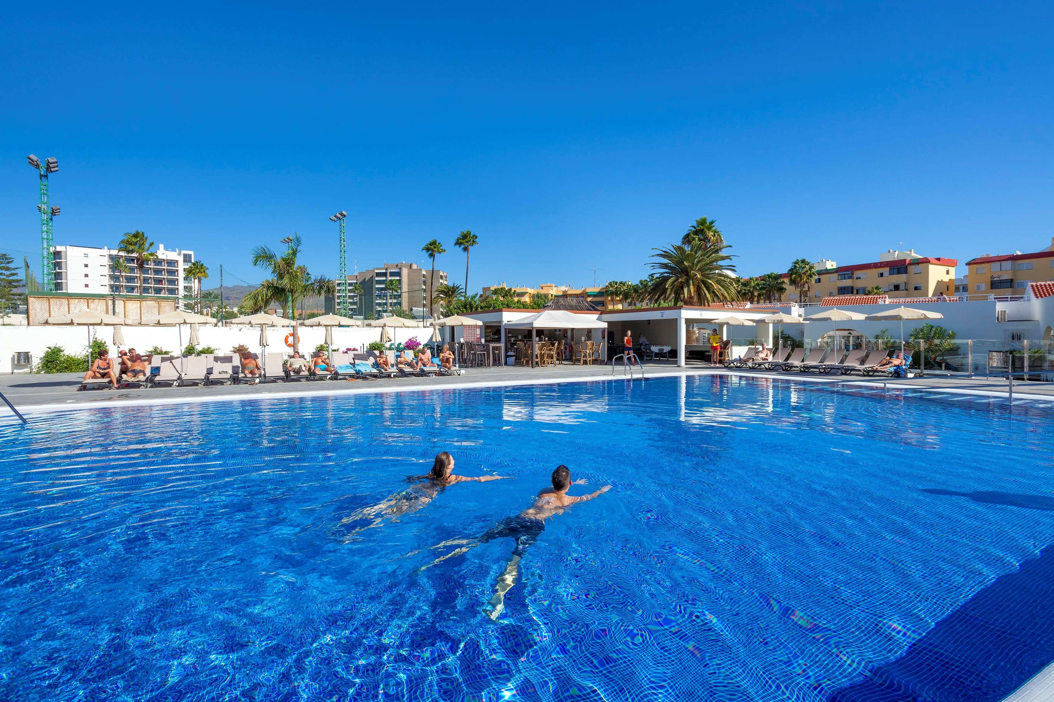 Sol Barbacan Apartahotel 4*