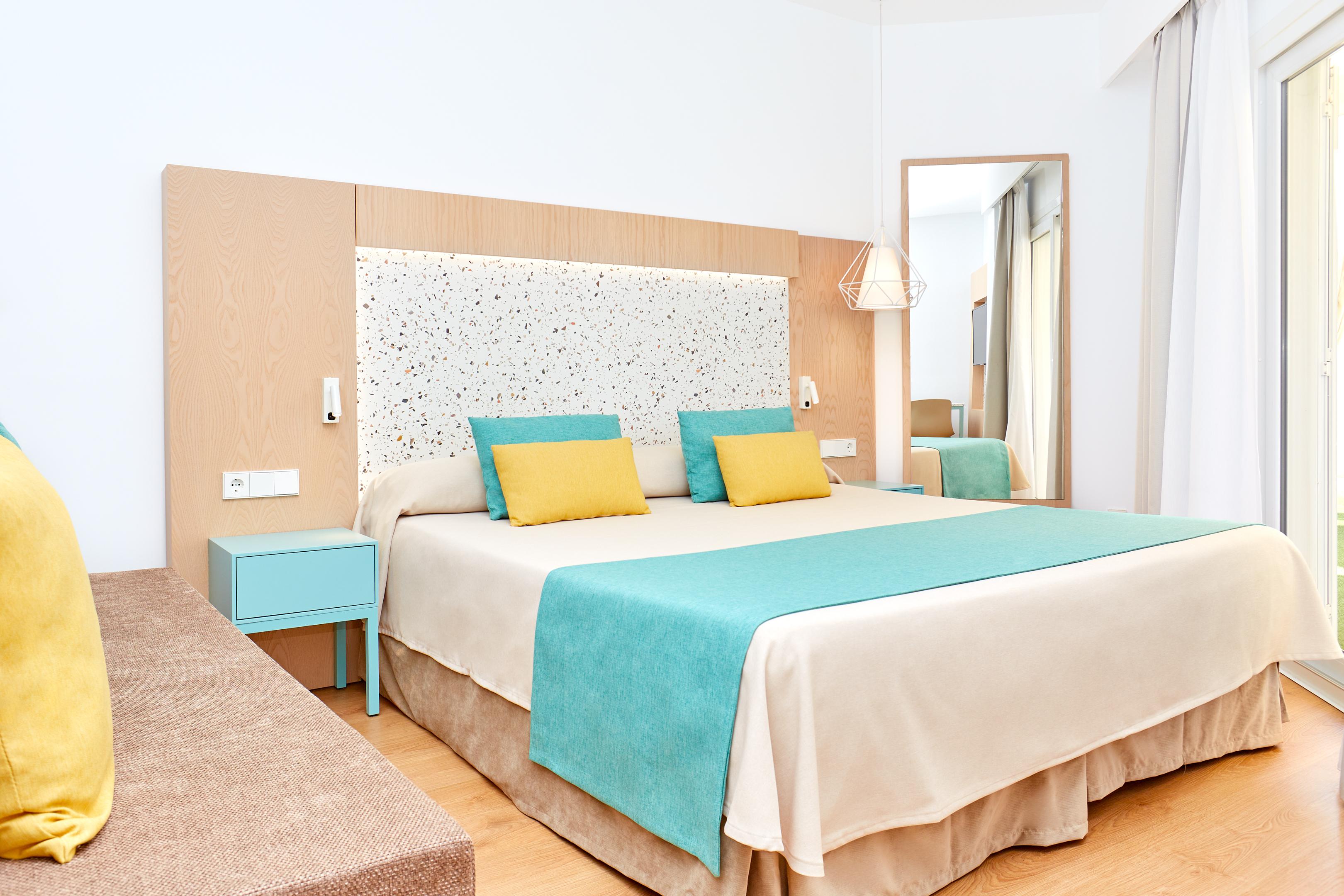 Aparthotel Universal Elisa 4*