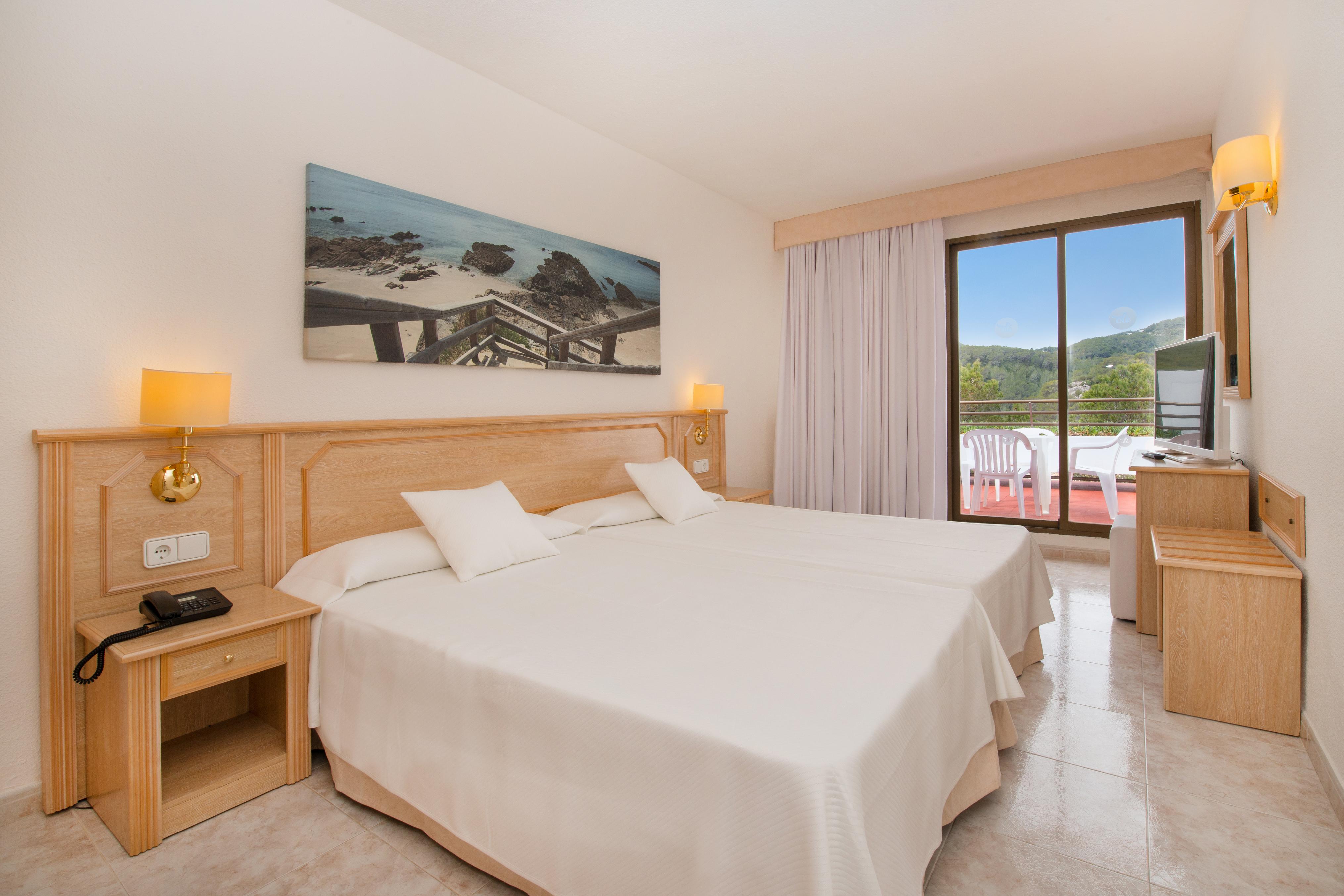 Galeón Hotel 4*