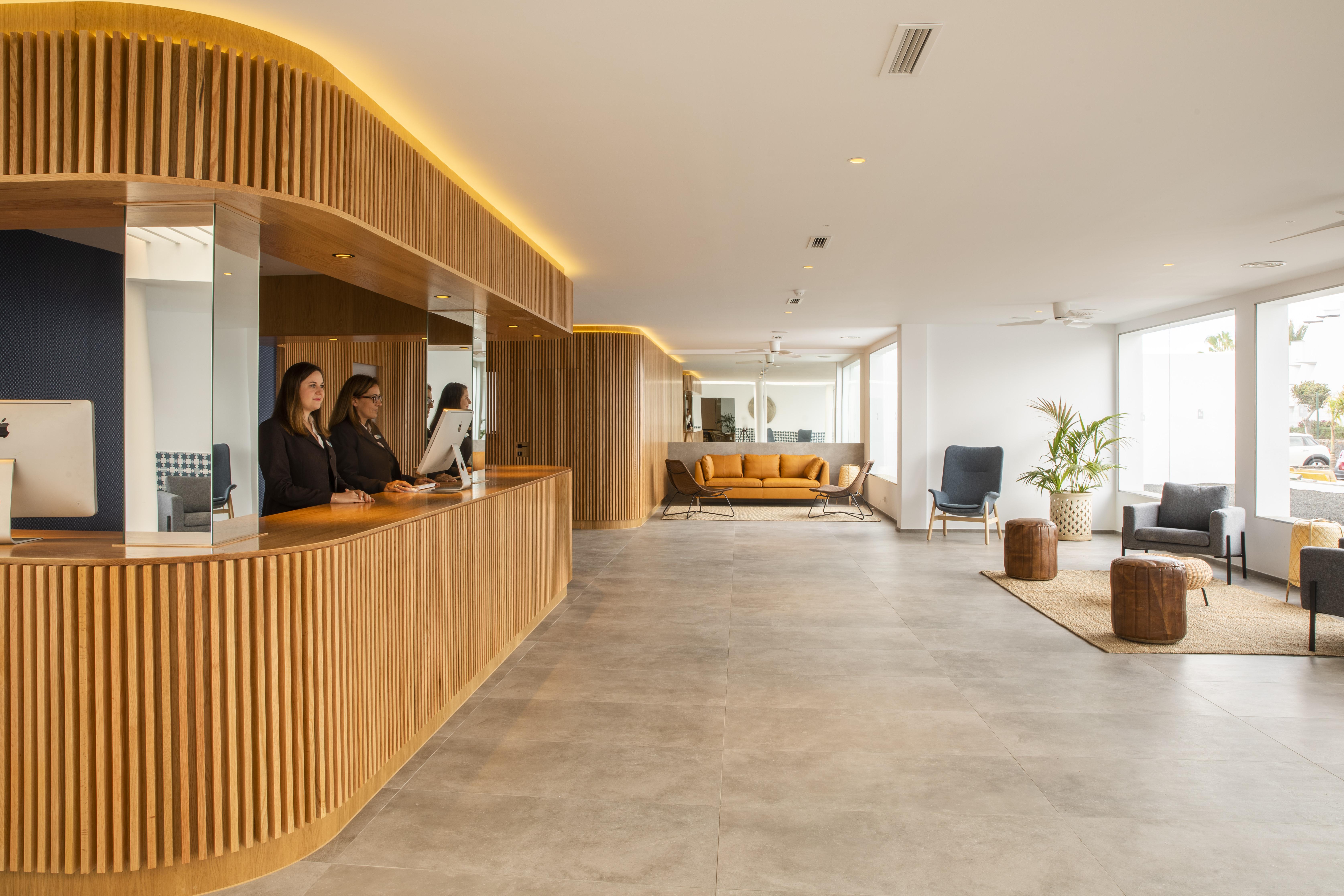 Oasis Lanz Mate Hotel 4*