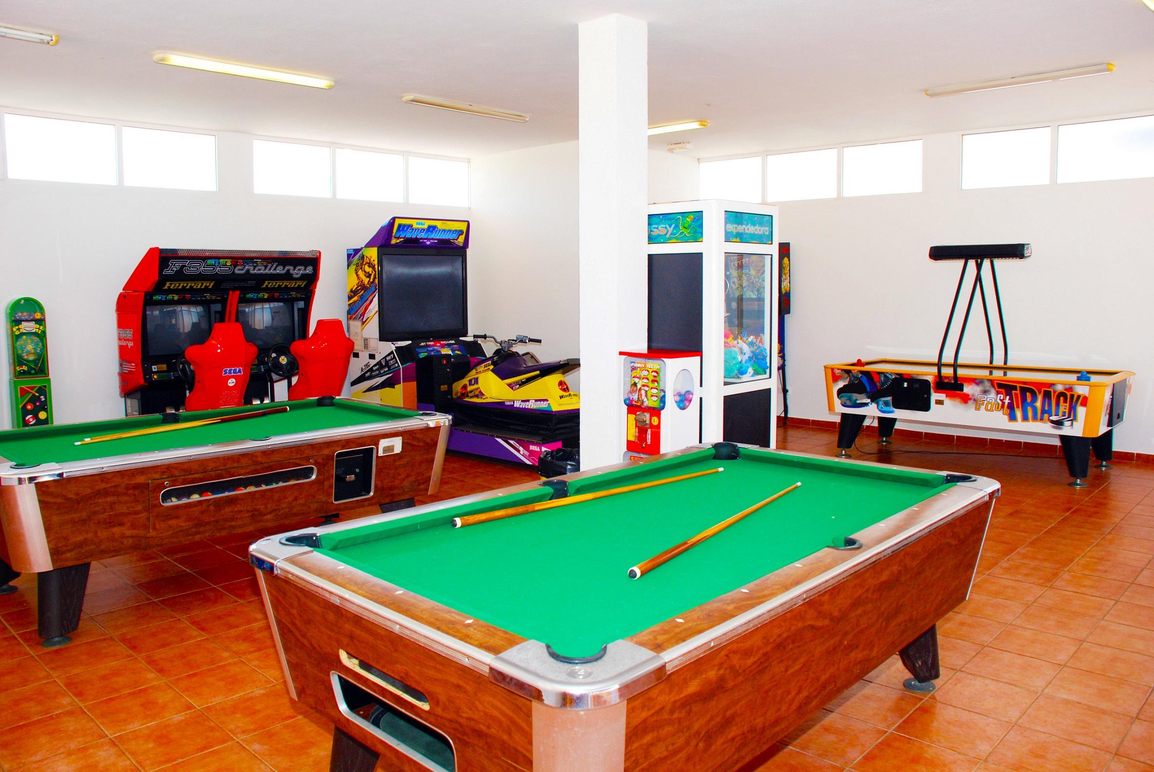 Aparthotel Vistapicas 3*