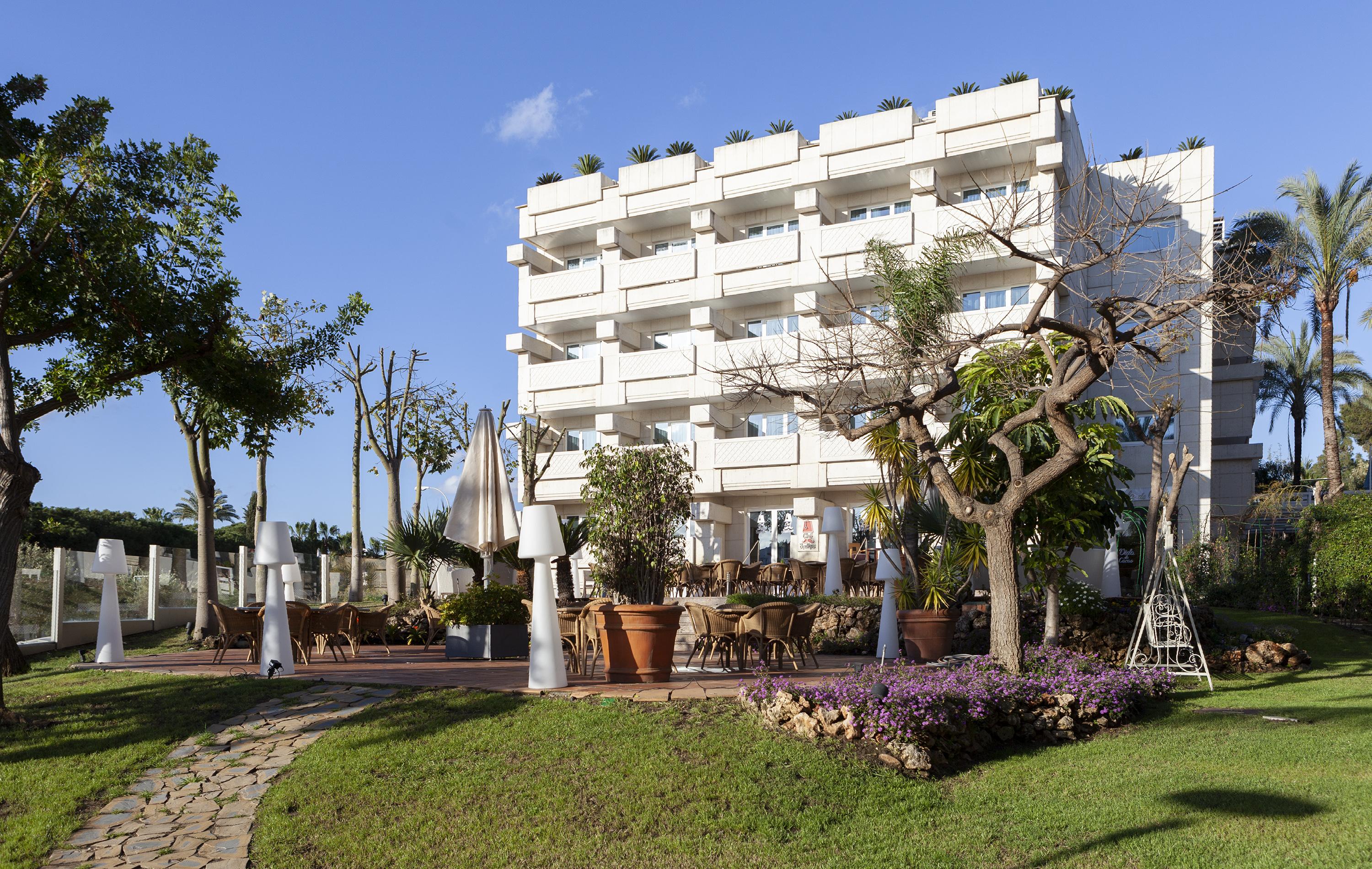 Hotel Alanda 5*