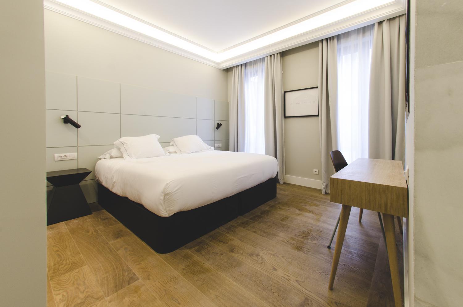 One Shot Recoletos 04 Hotel 4*