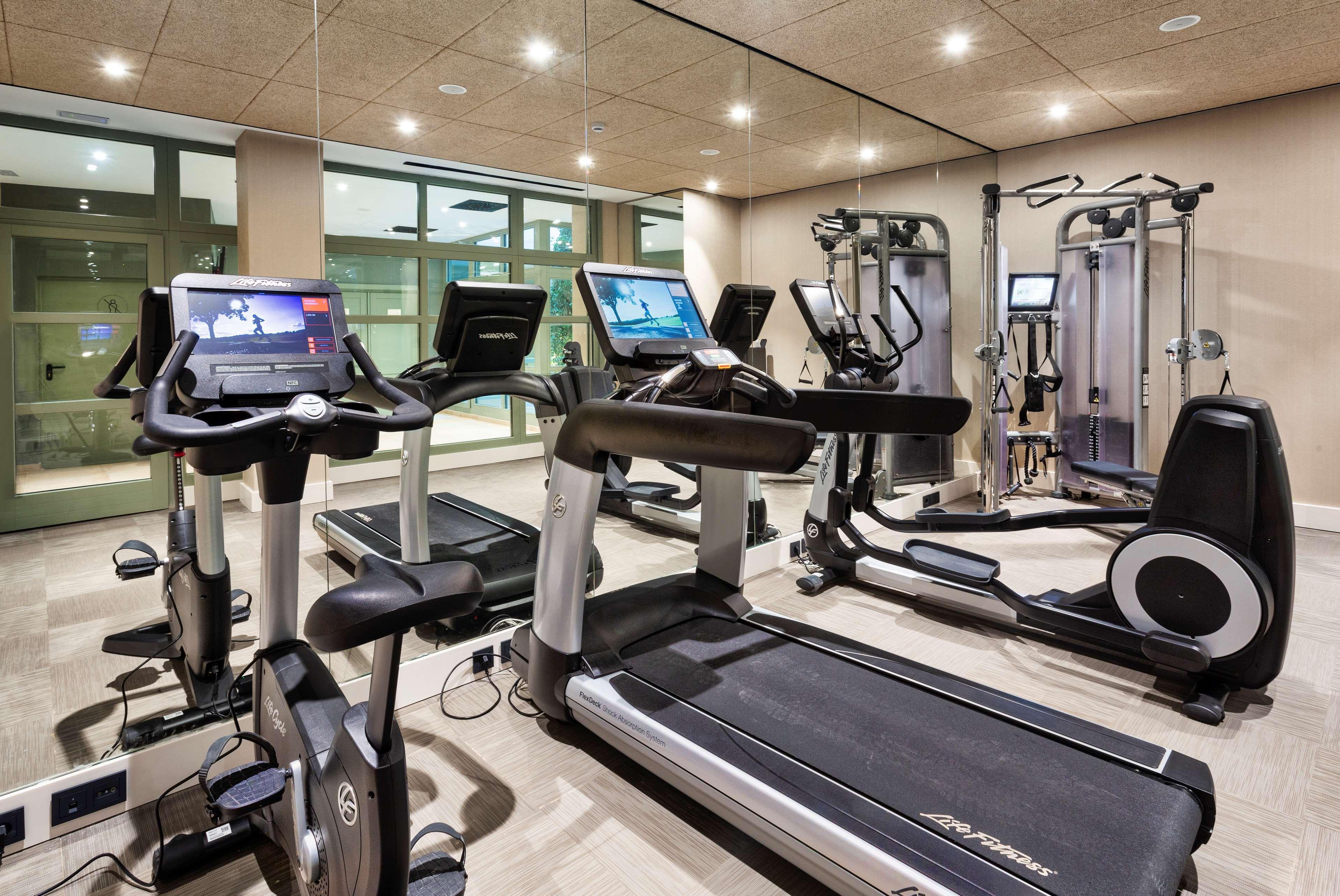 Catalonia Santa Justa Hotel 4*