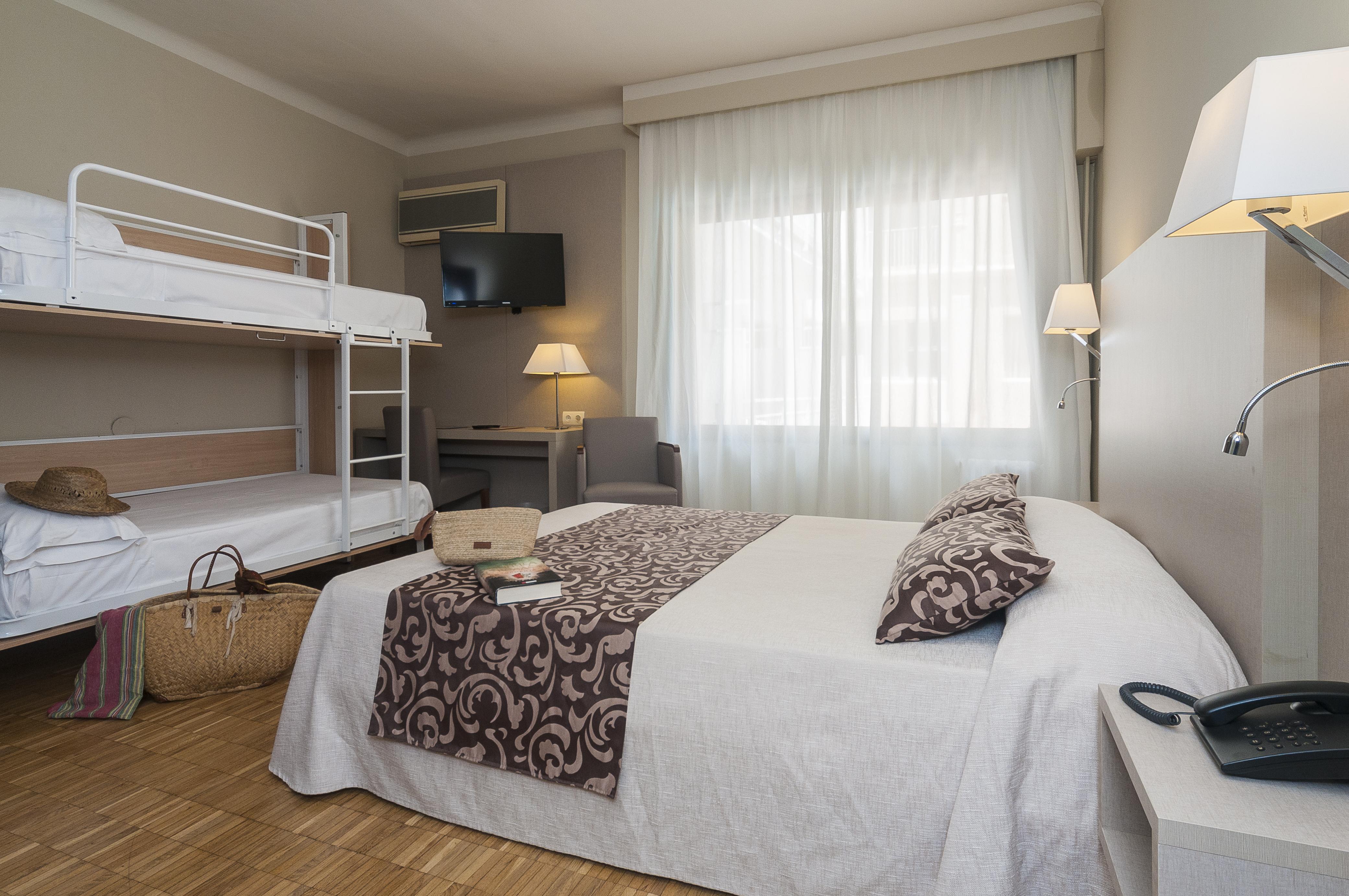 Lauria Hotel 3*