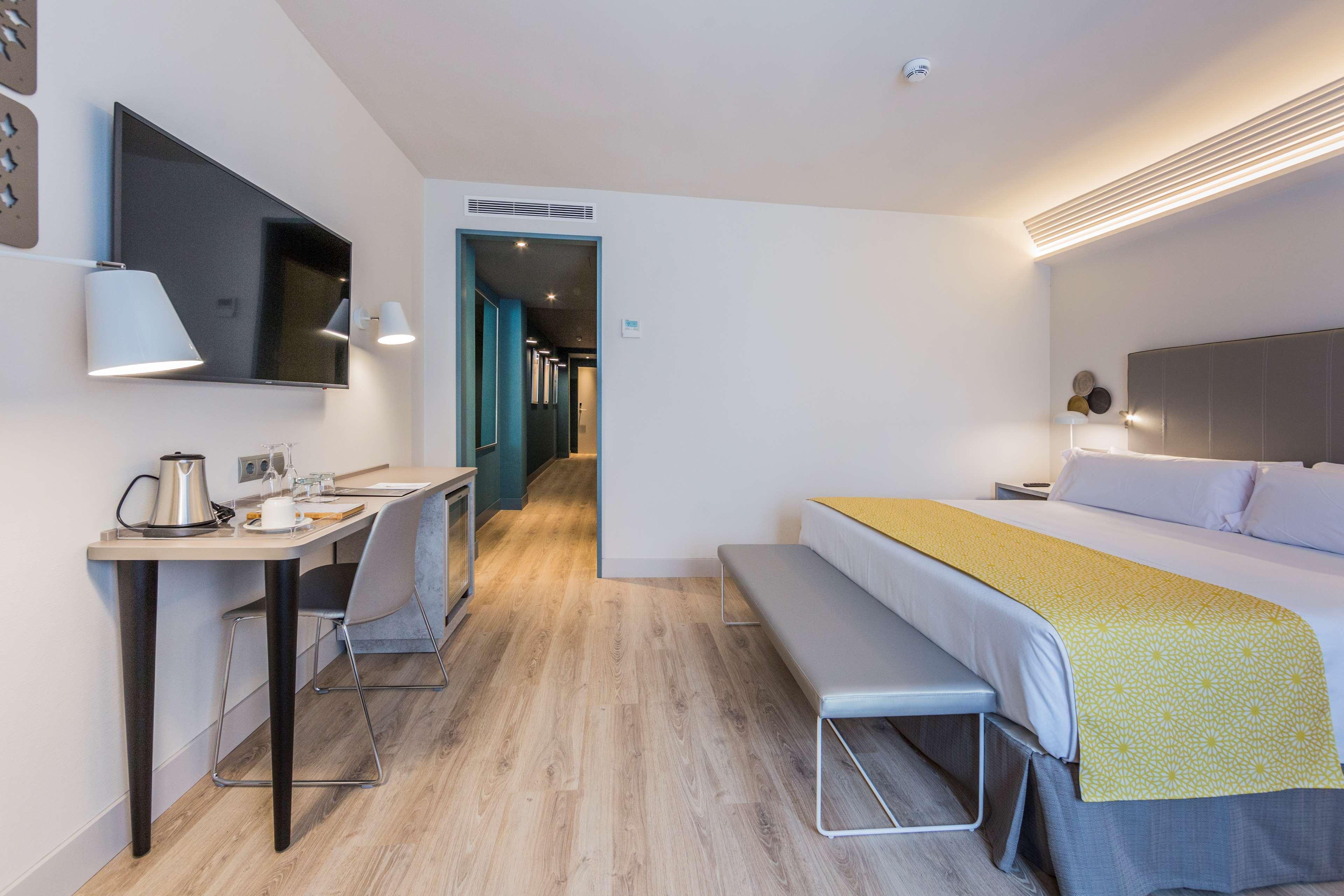 Catalonia Hotel