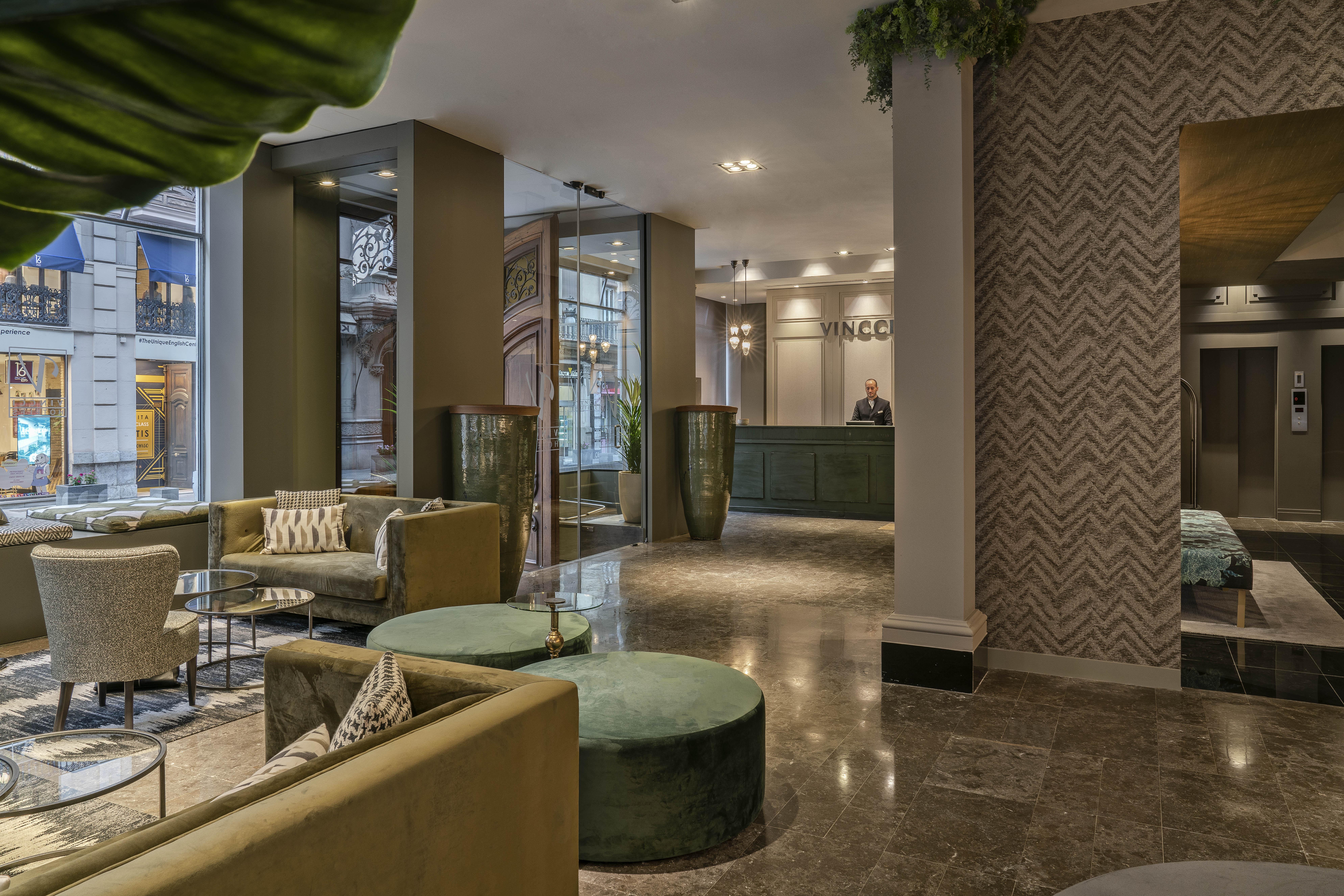 Vincci Palace Hotel