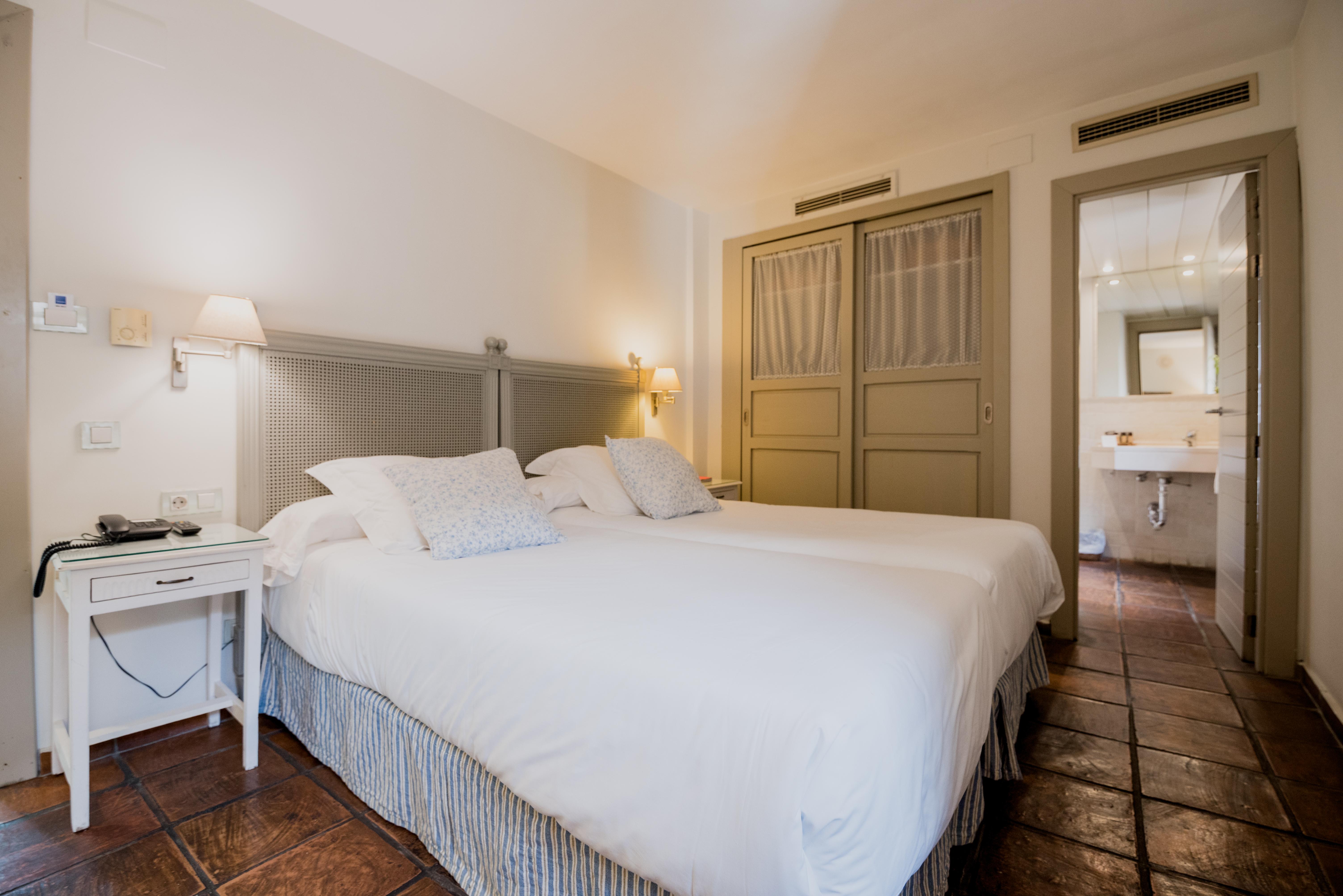 Palacio De Navas 3*