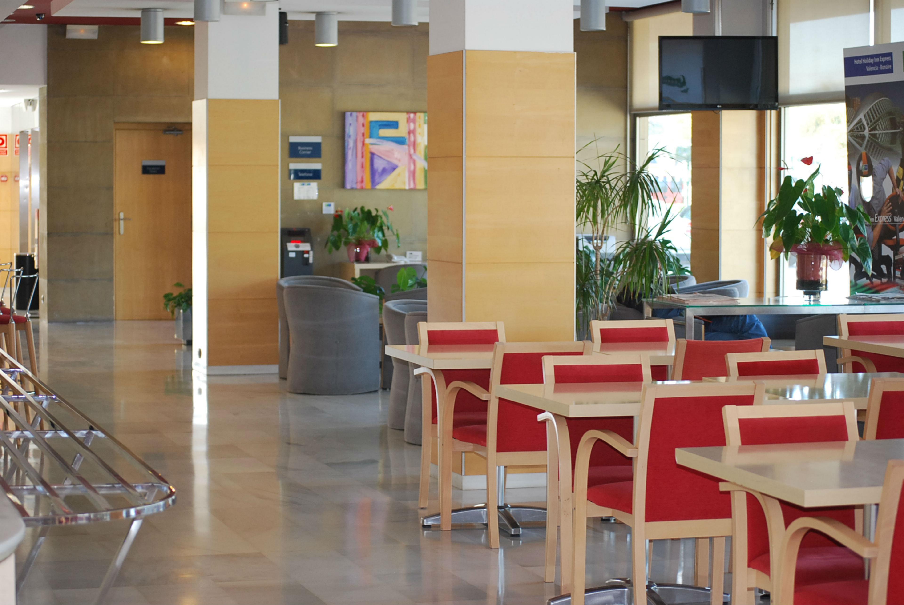 Express Valencia Bonaire By Ihg Aldaia