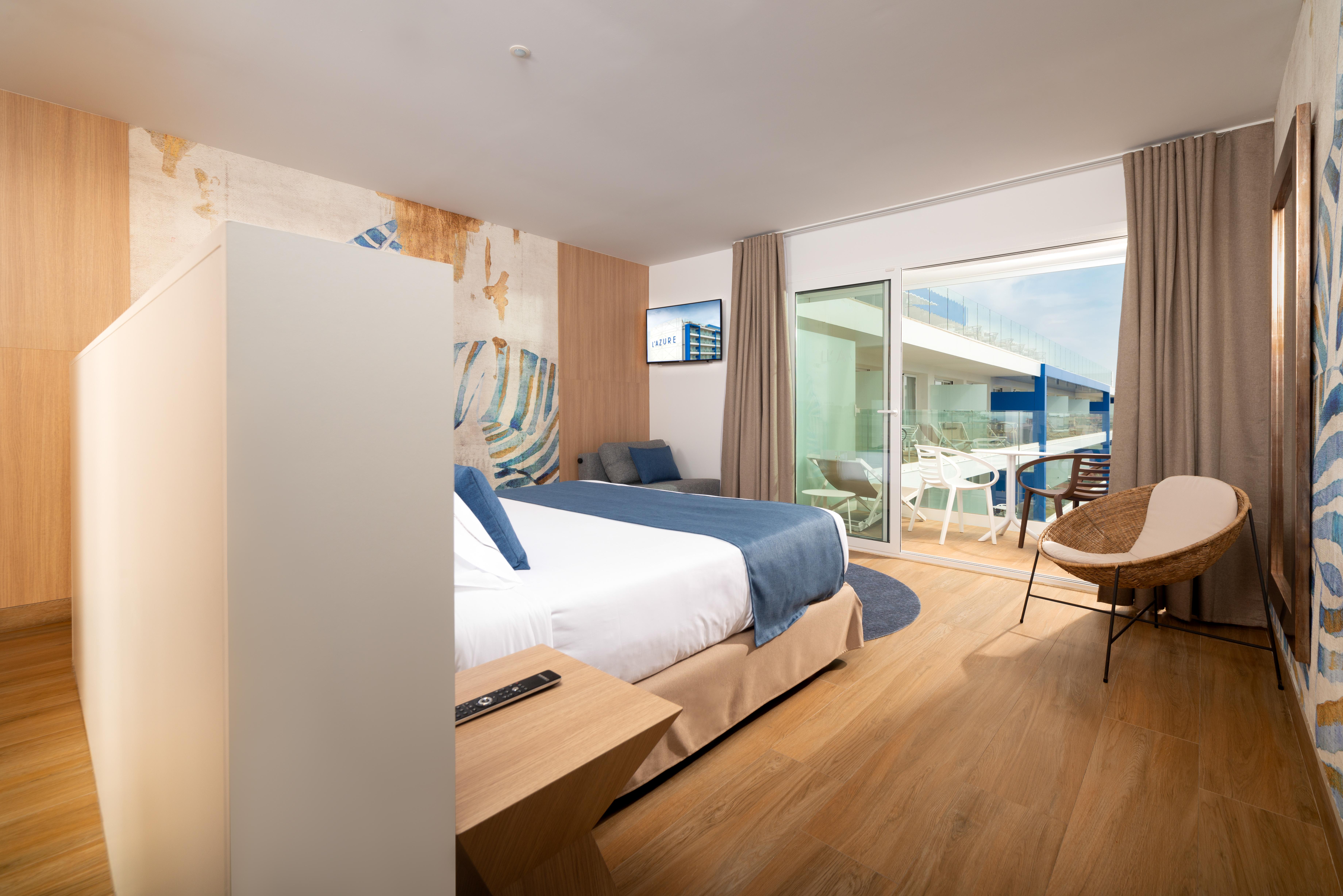 L'azure 4* Sup