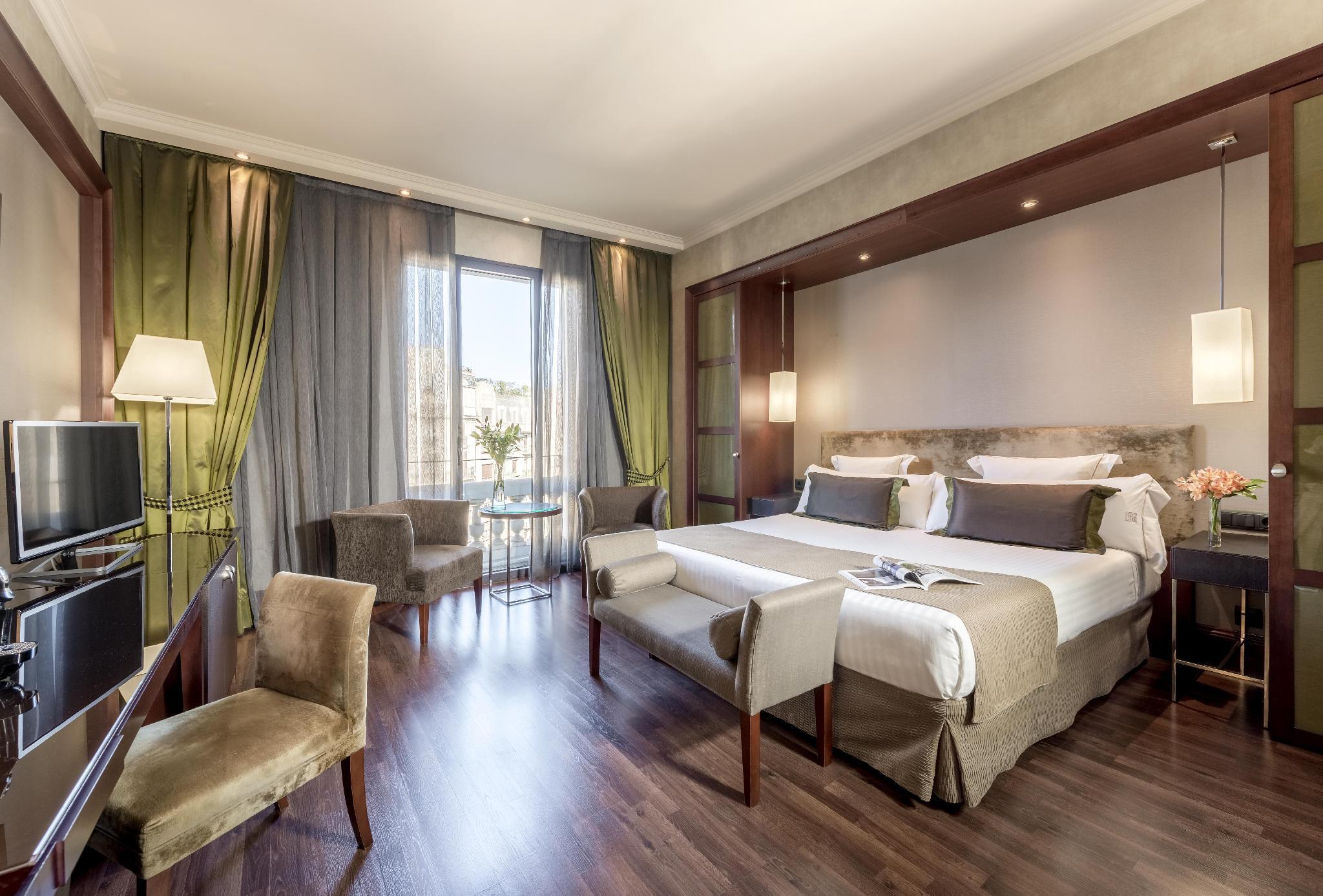 Center Hotel 4*