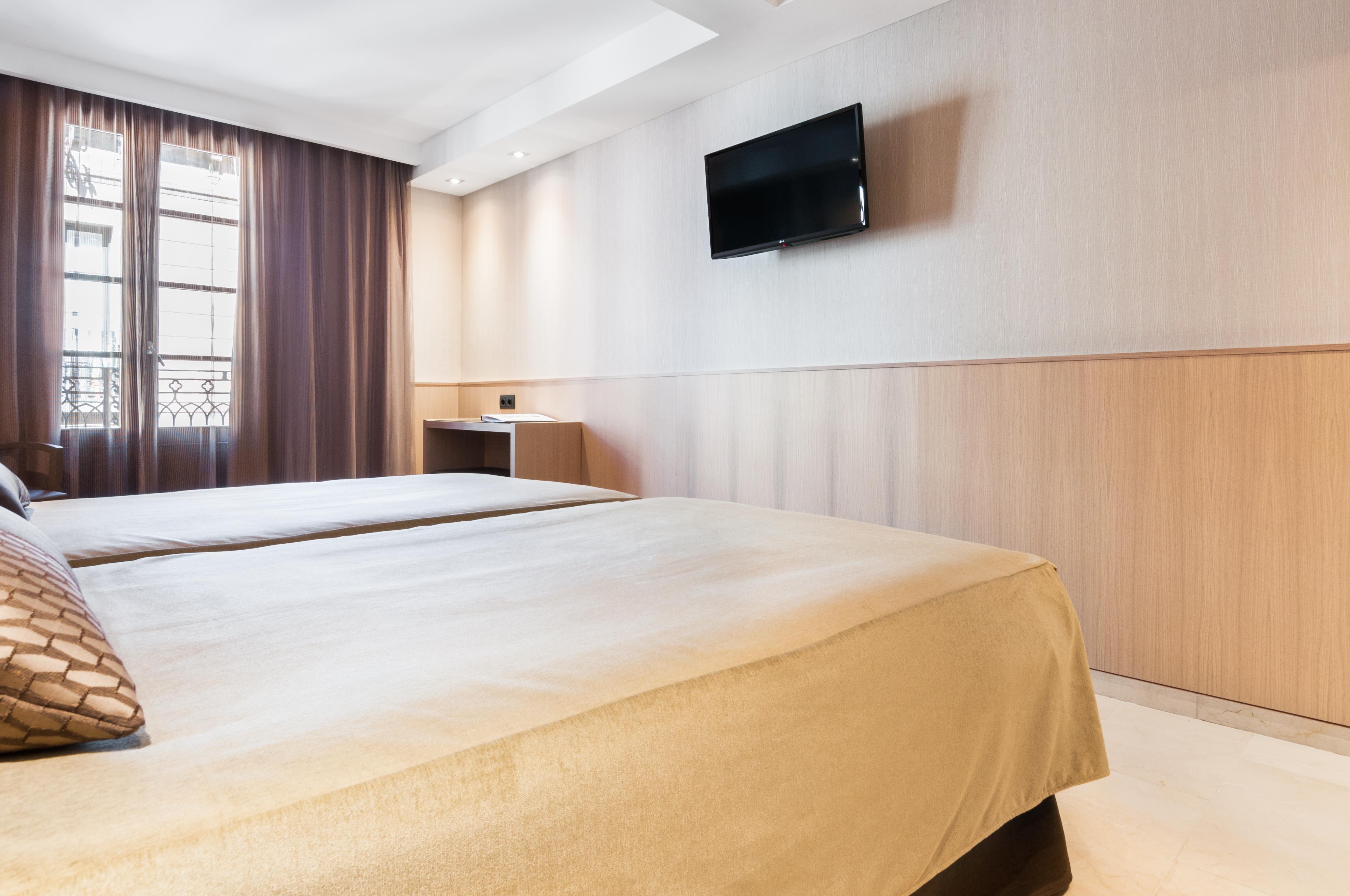 Hotel Gran Barcino 4*