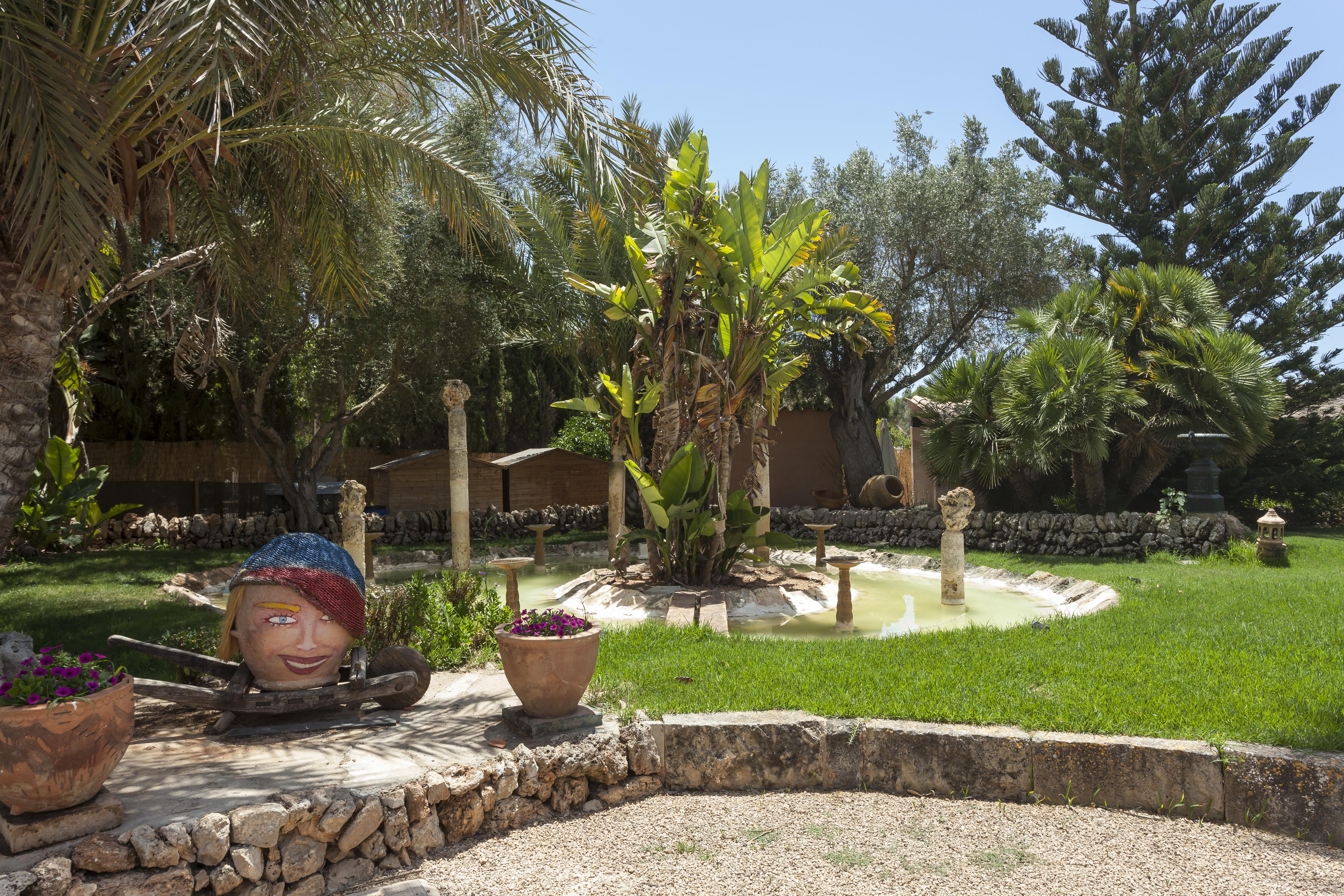 Es Revellar Art - Adults Only Farm stay