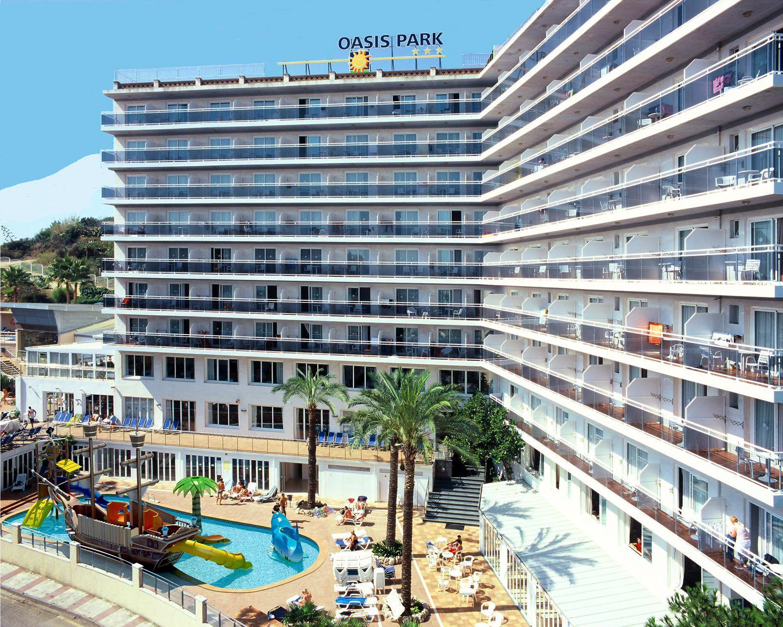 Oasis Park Splash Hotel 4*