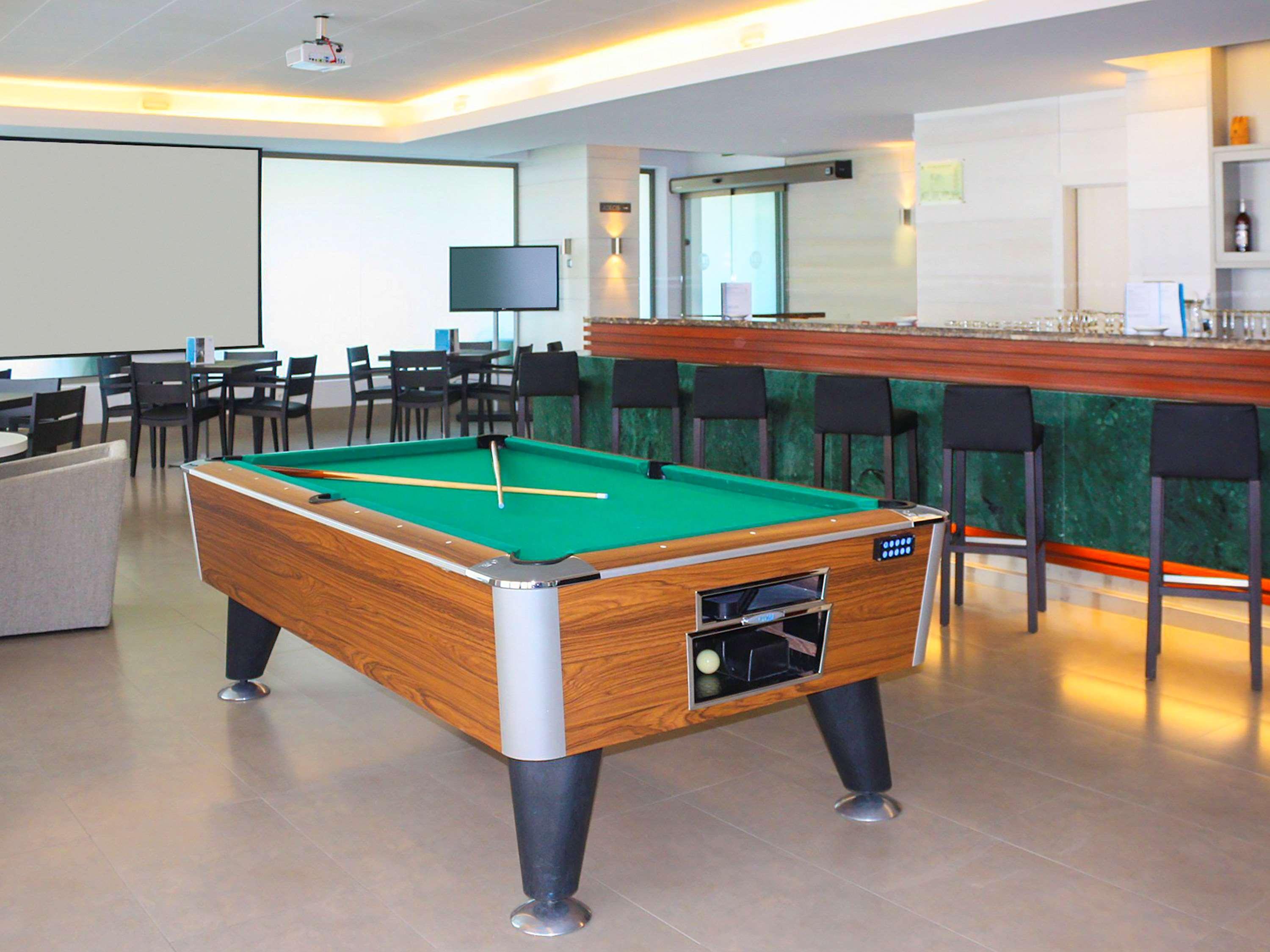Hotel Suittes 3*