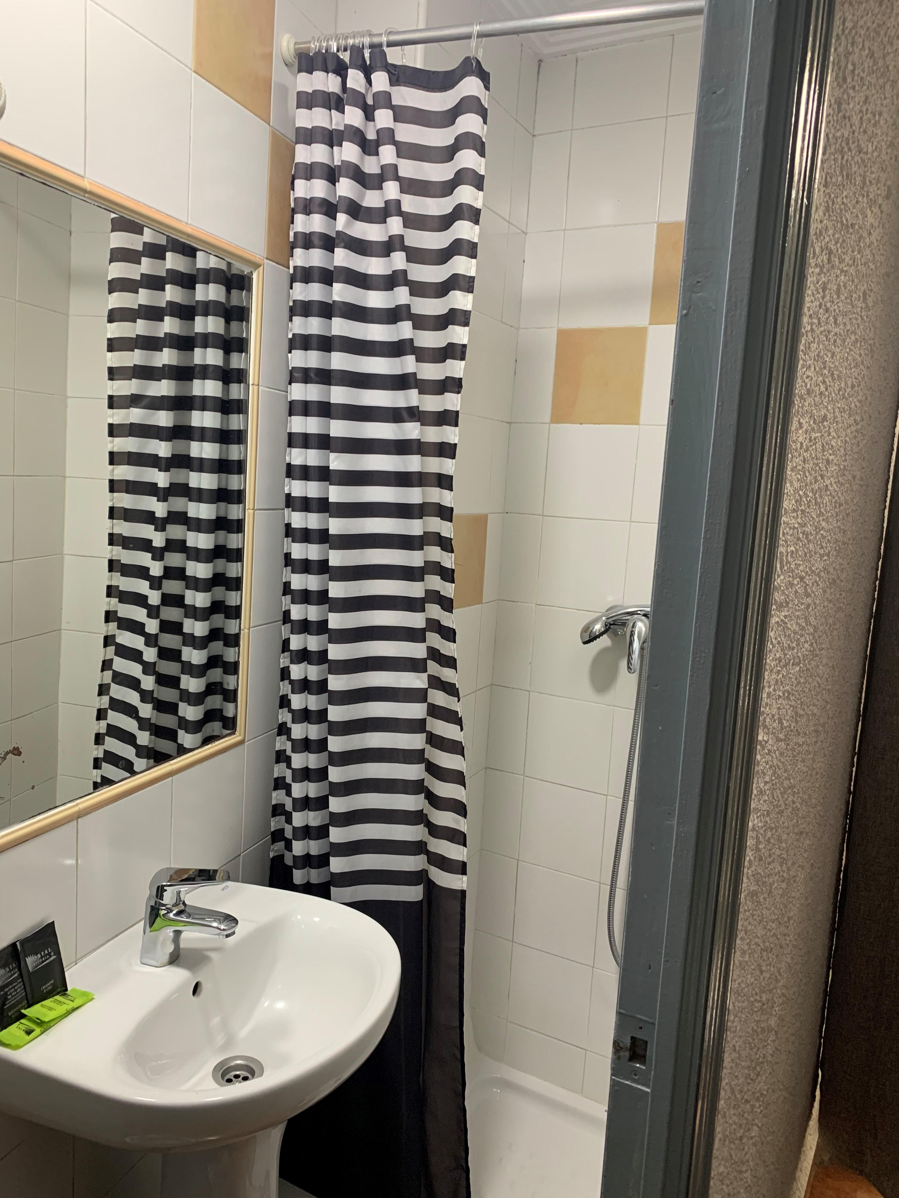 Guest house Alcobia 2*