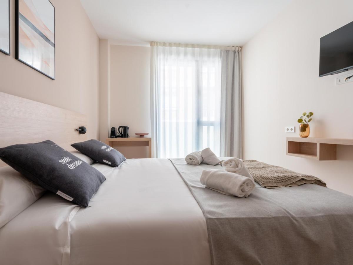 Hotel Limehome Carrer De Besalu 82 Barcelona