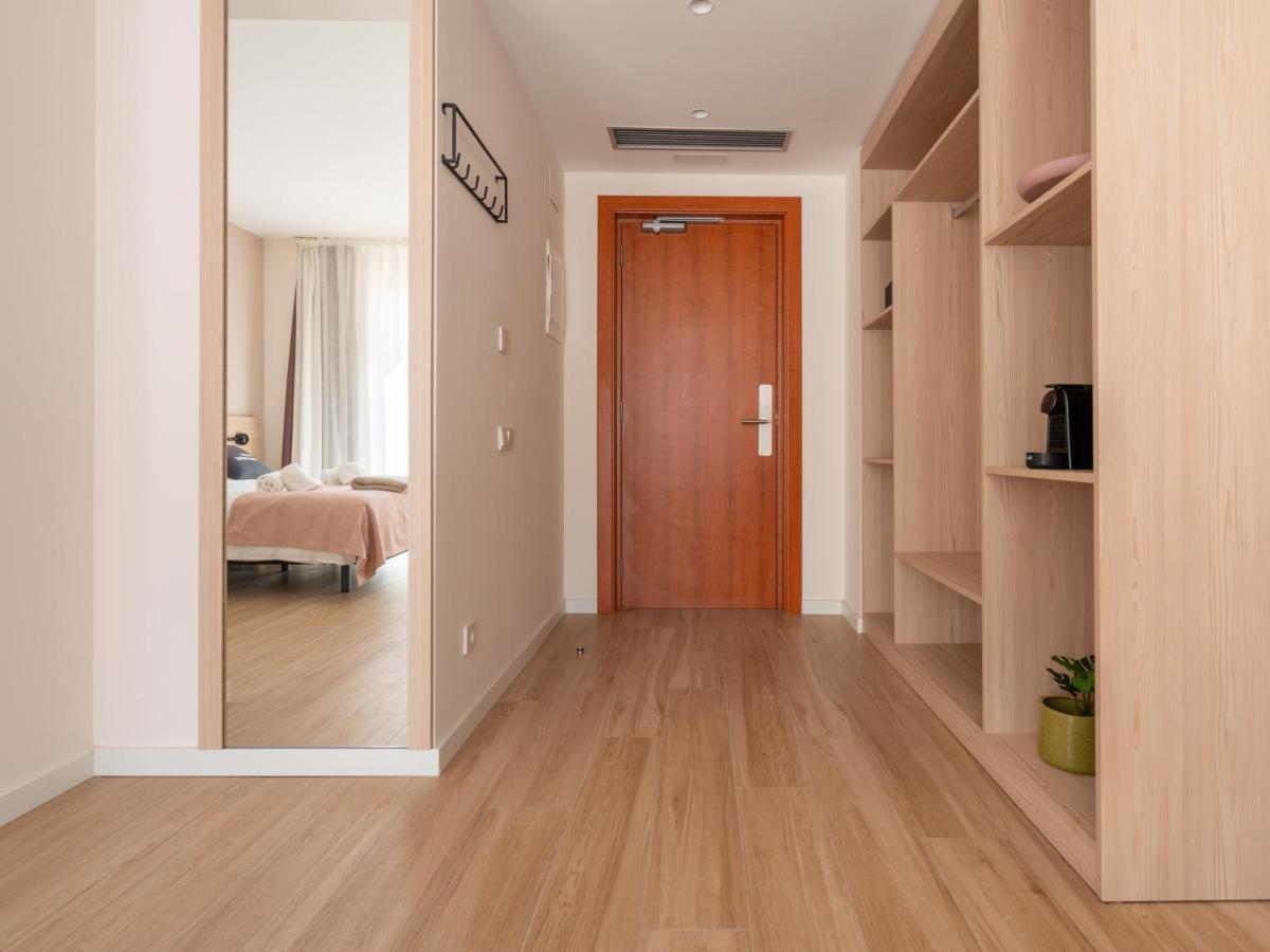Hotel Limehome Carrer De Besalu 82 *