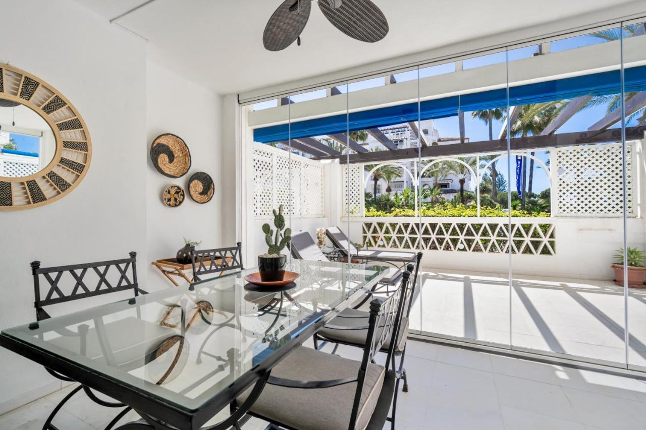 De 2 En Gaviotas - Puerto Banús * Marbella